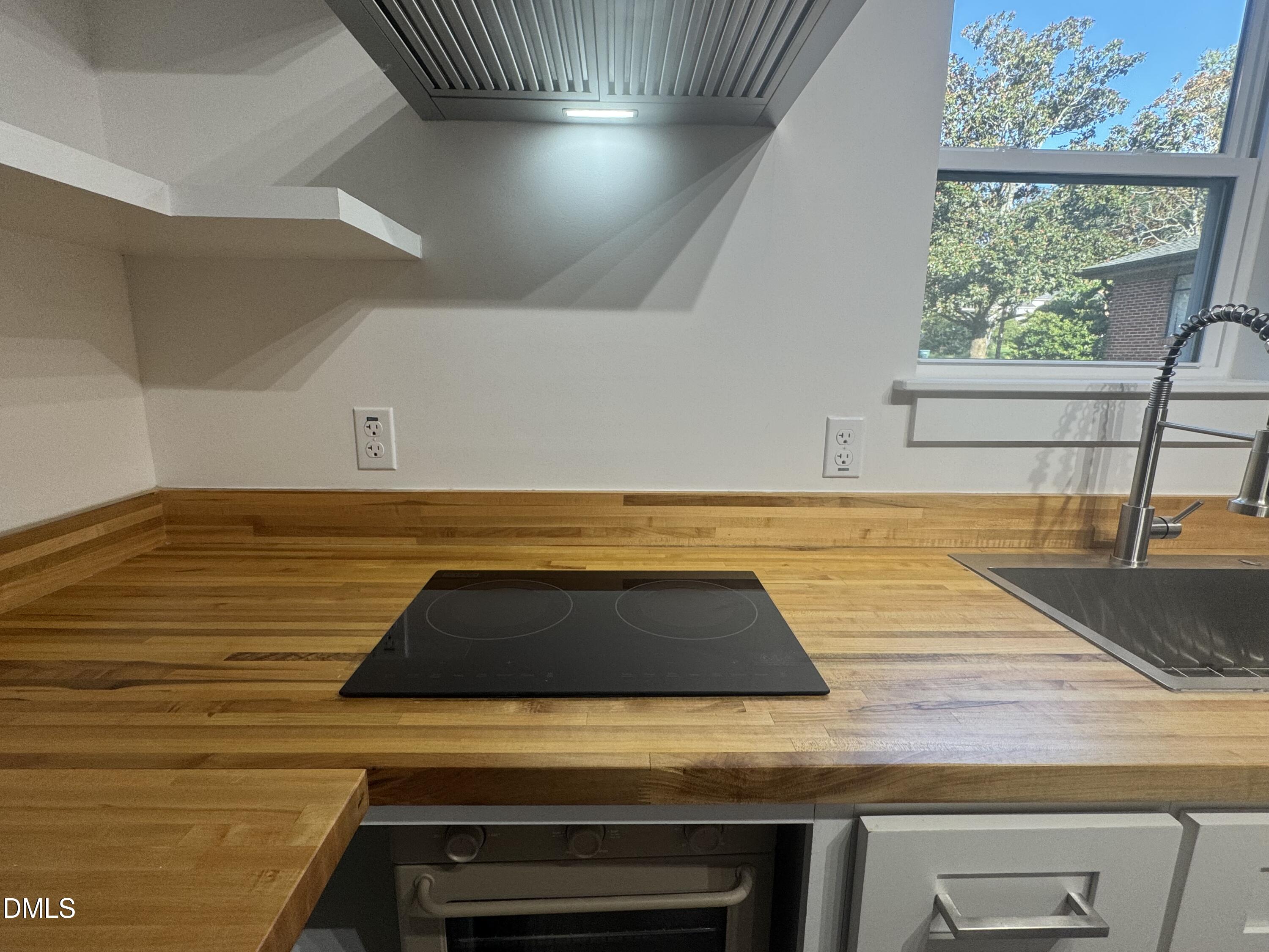 1308 Sedgefield Street C Property Photo 8