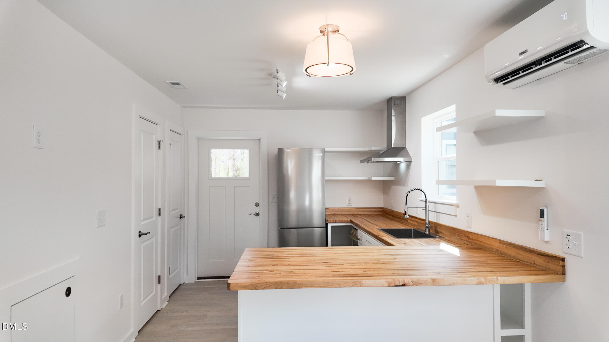 1308 Sedgefield Street C Property Photo 11