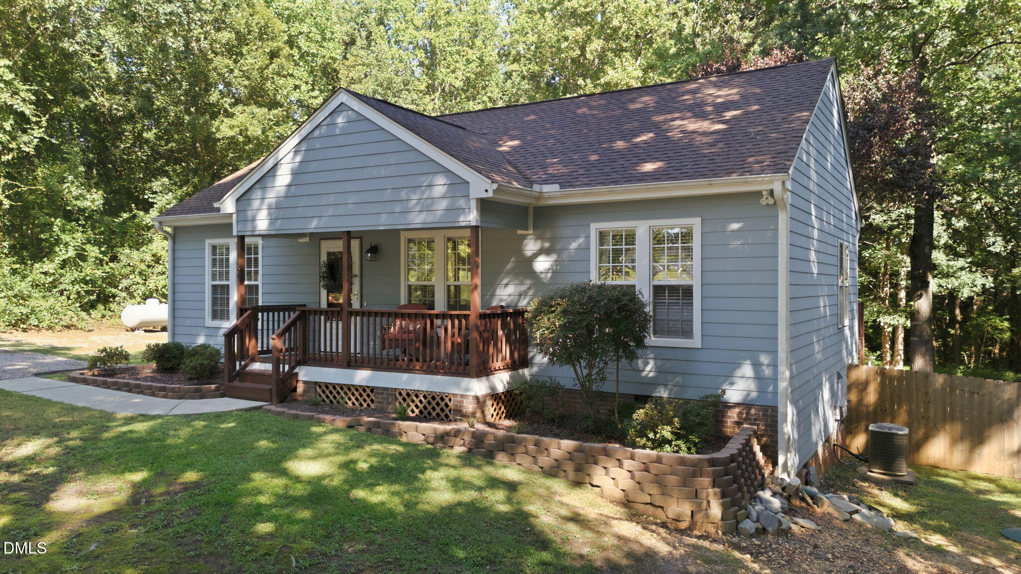 621 Whitetail Lane Property Photo 3