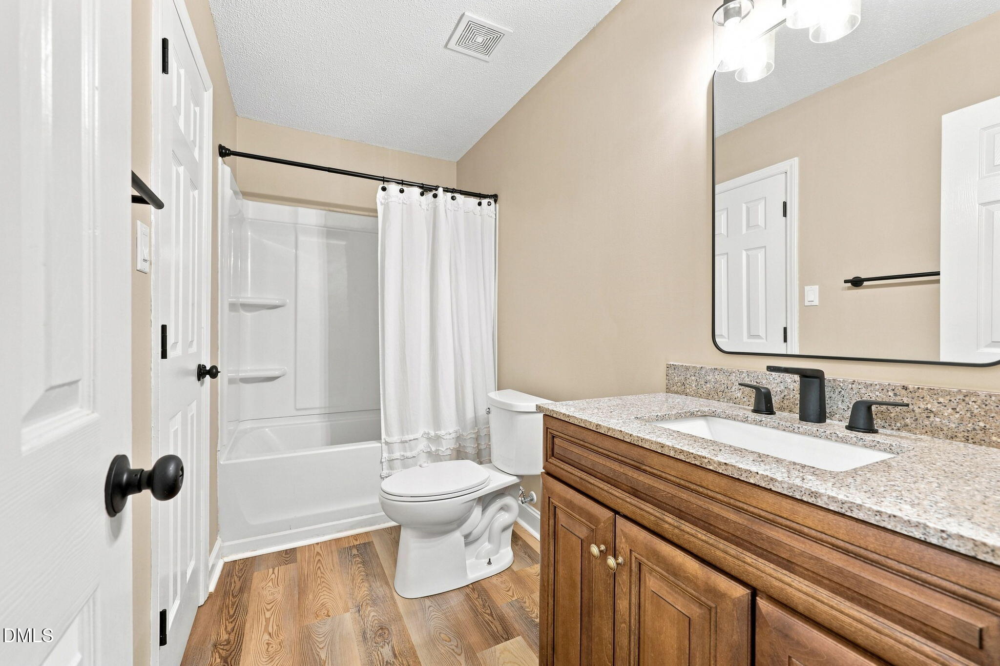 621 Whitetail Lane Property Photo 33