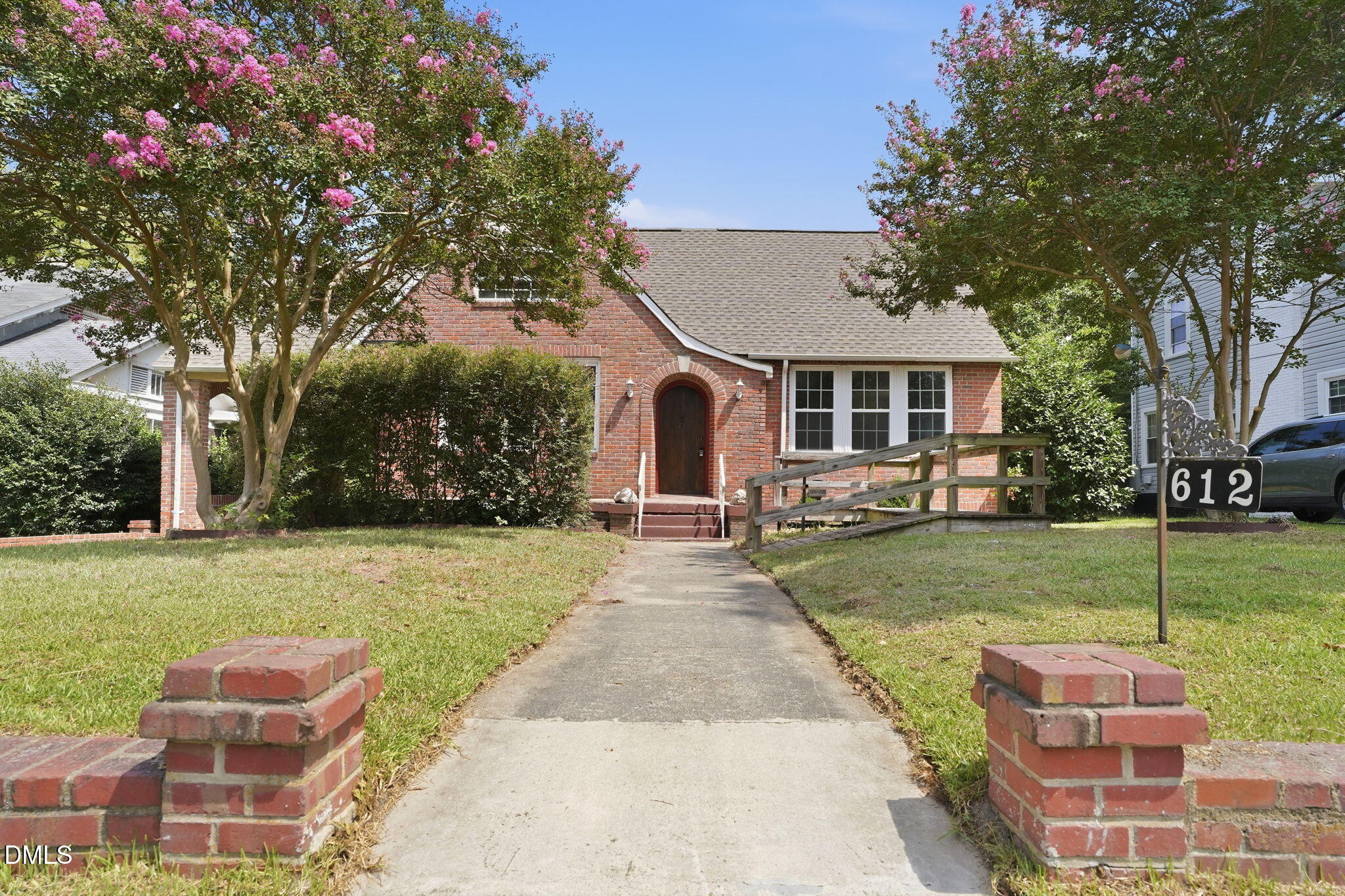 612 Eastern Avenue Property Photo 1