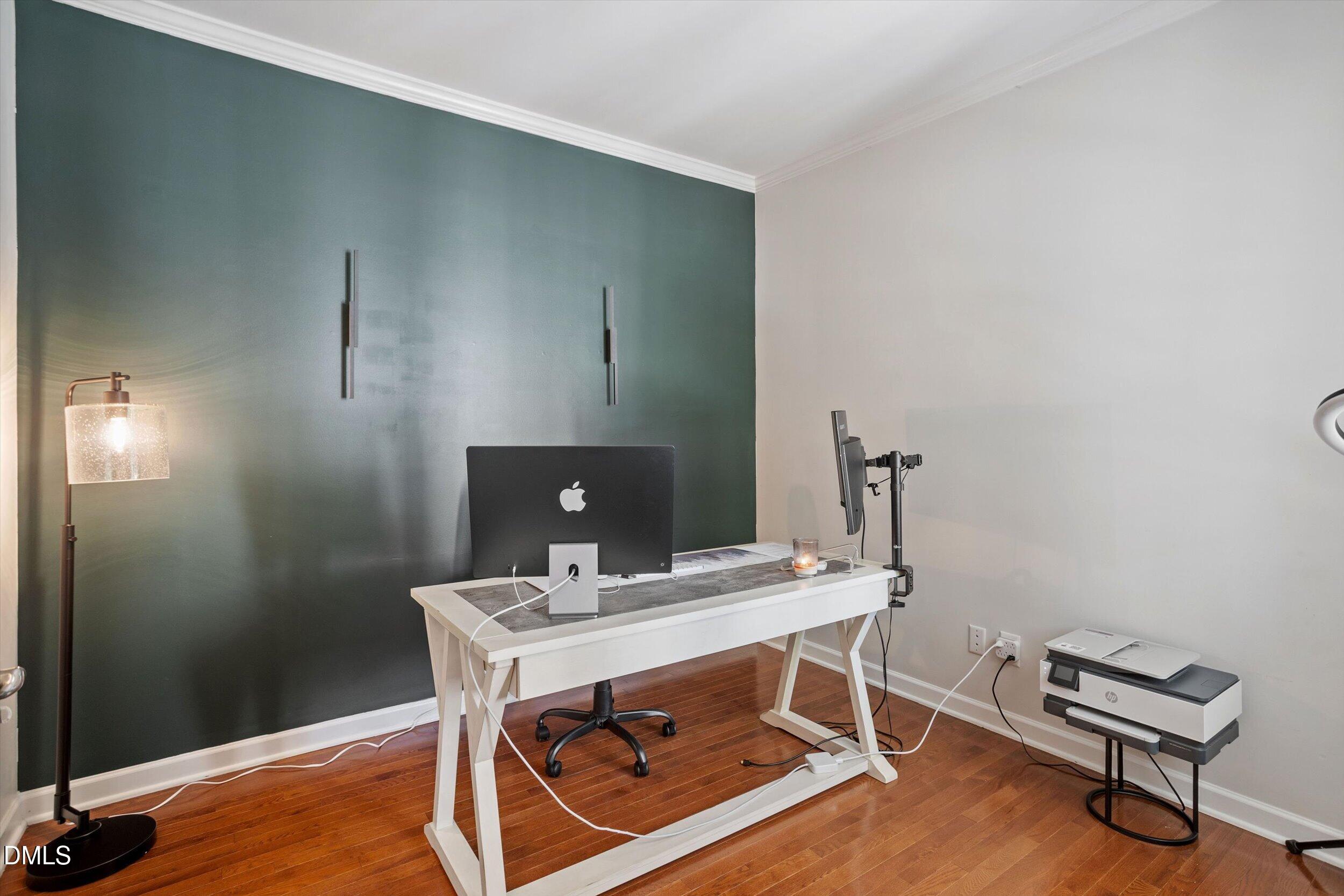 1321 Lagerfeld Way Property Photo 14