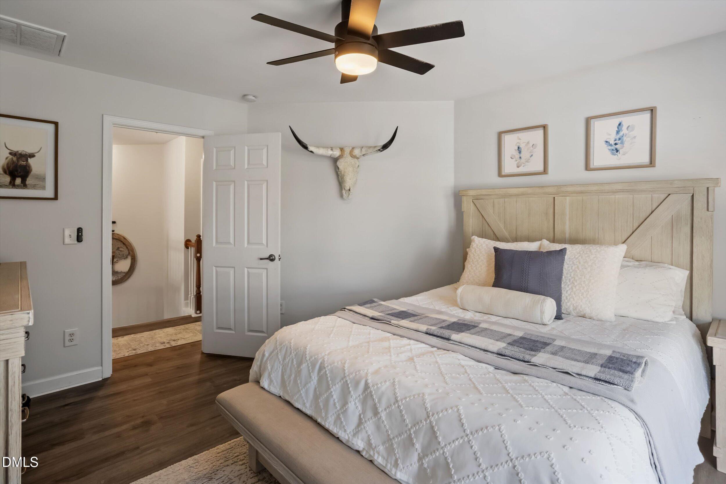 1321 Lagerfeld Way Property Photo 26