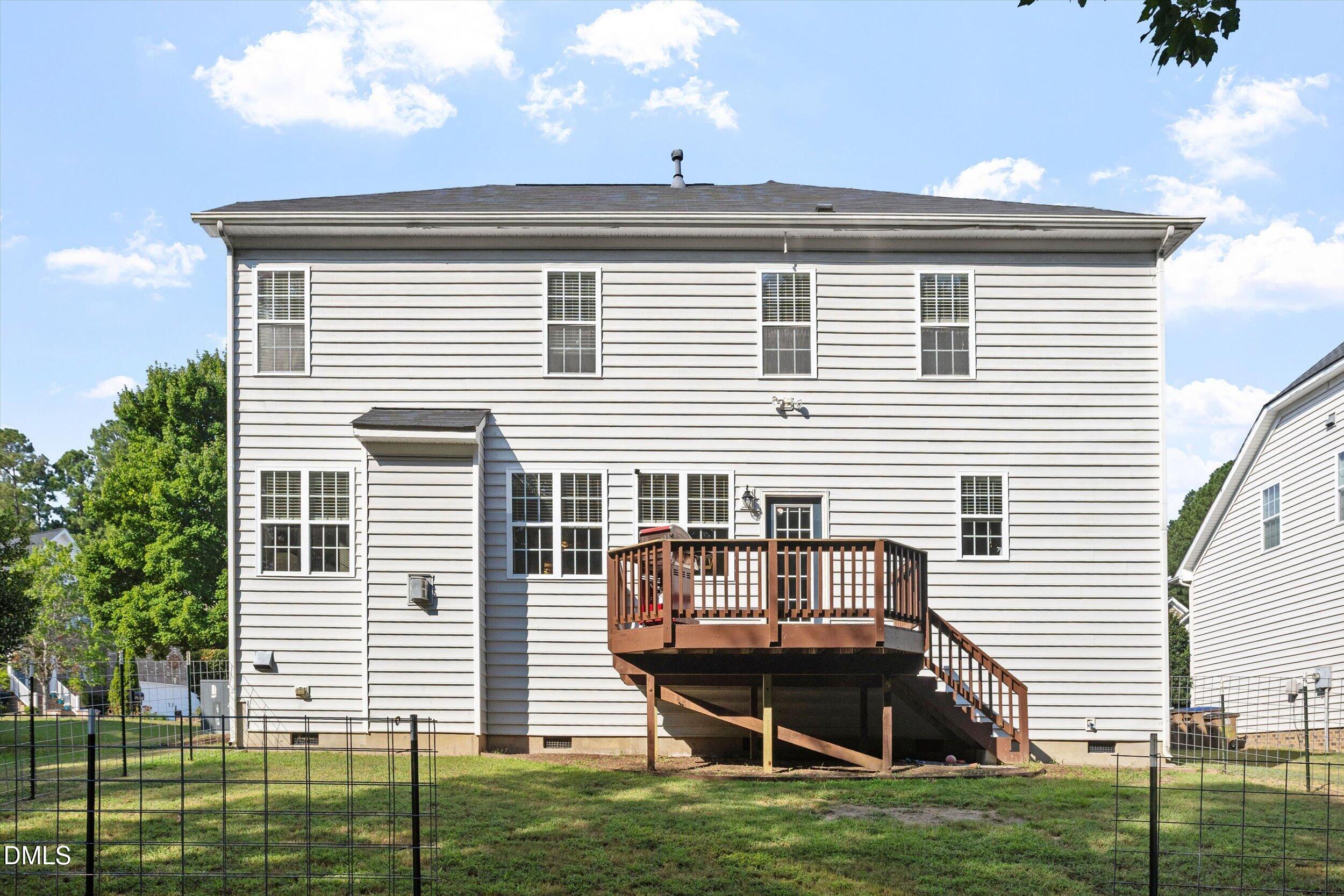 1321 Lagerfeld Way Property Photo 36