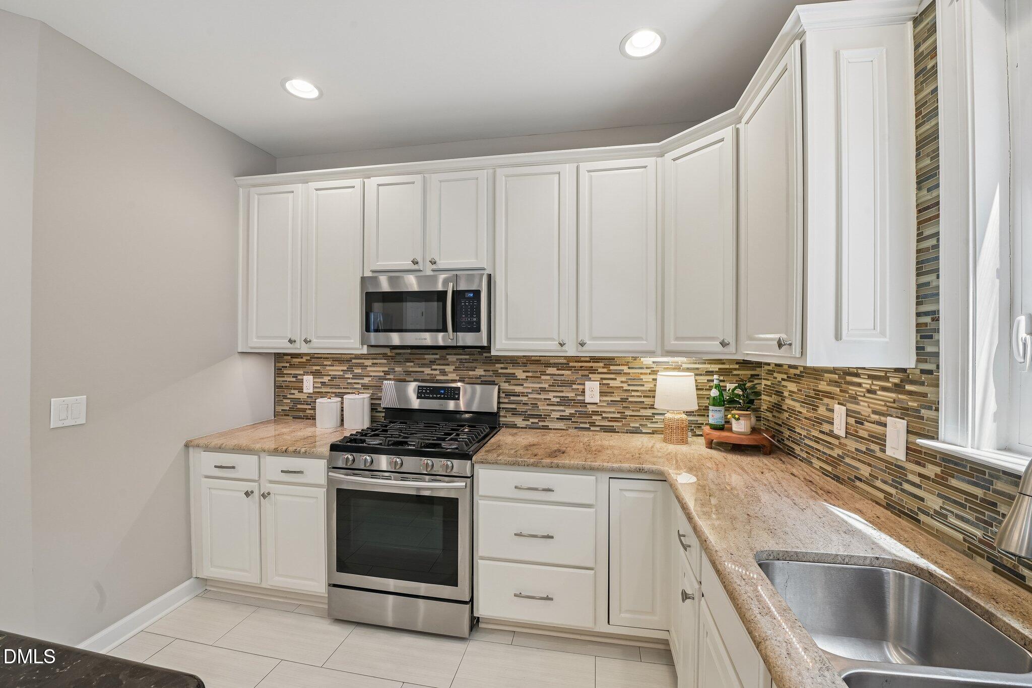 1203 Celandine Drive Property Photo 17