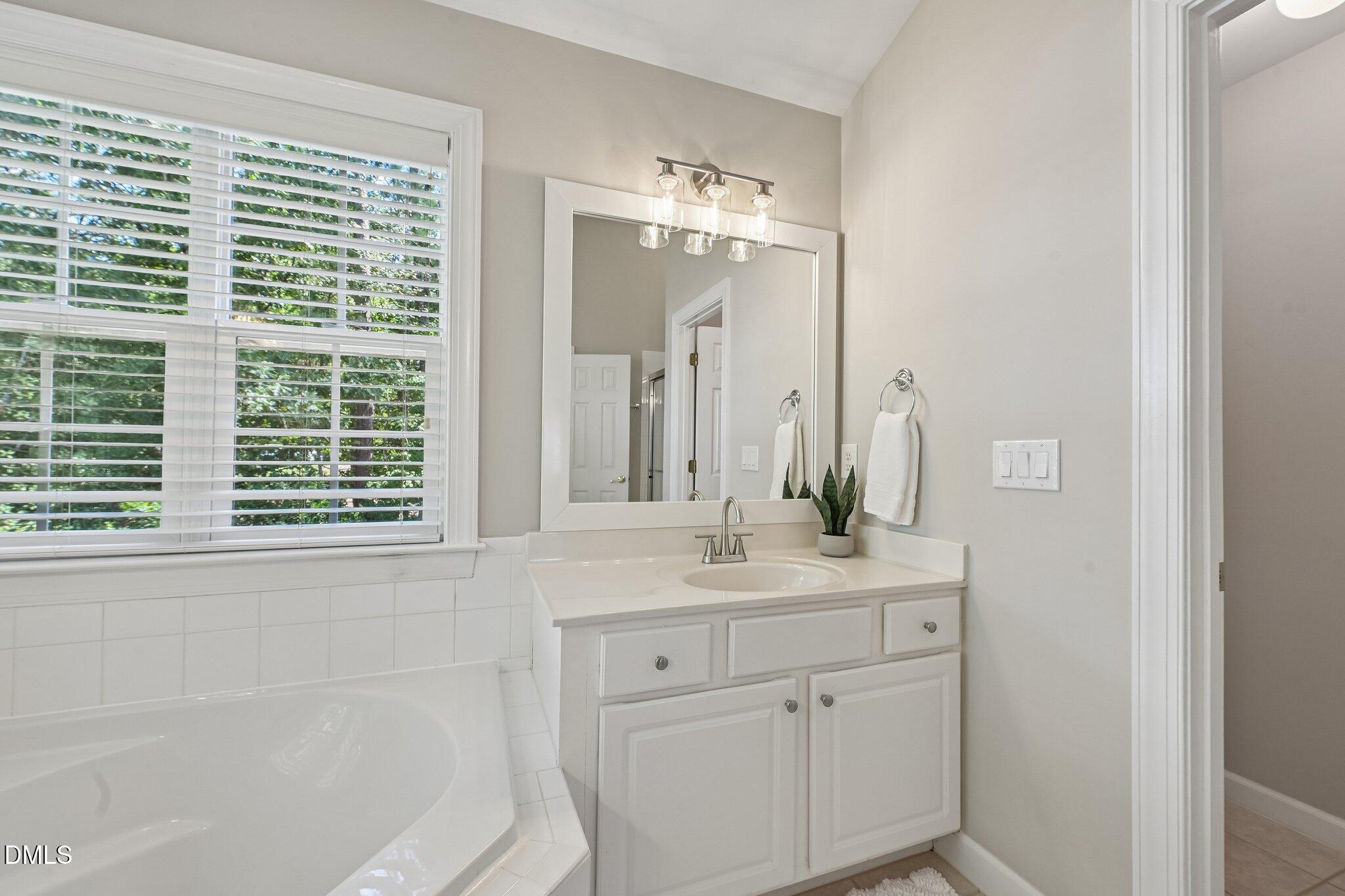 1203 Celandine Drive Property Photo 28