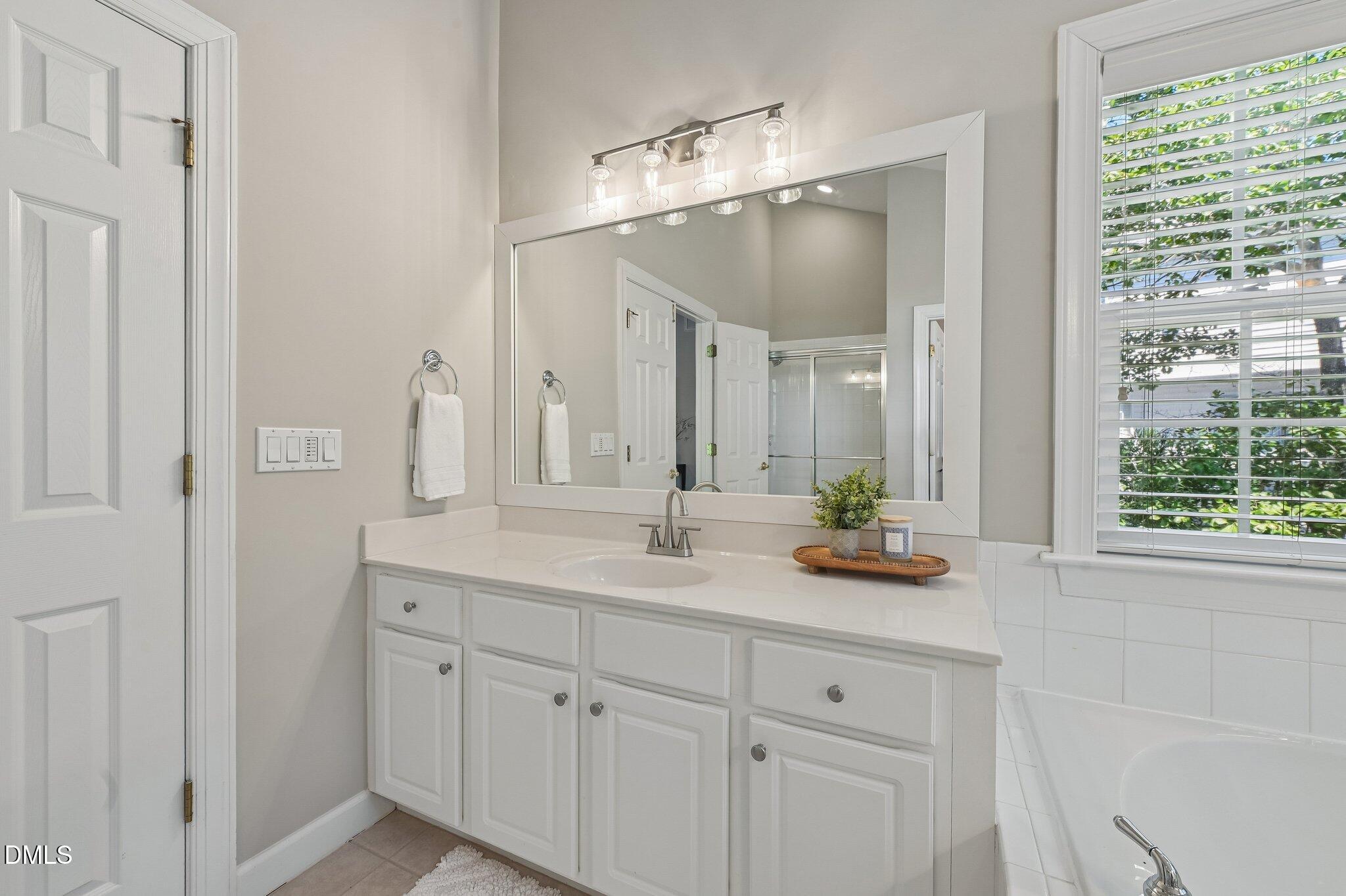 1203 Celandine Drive Property Photo 29