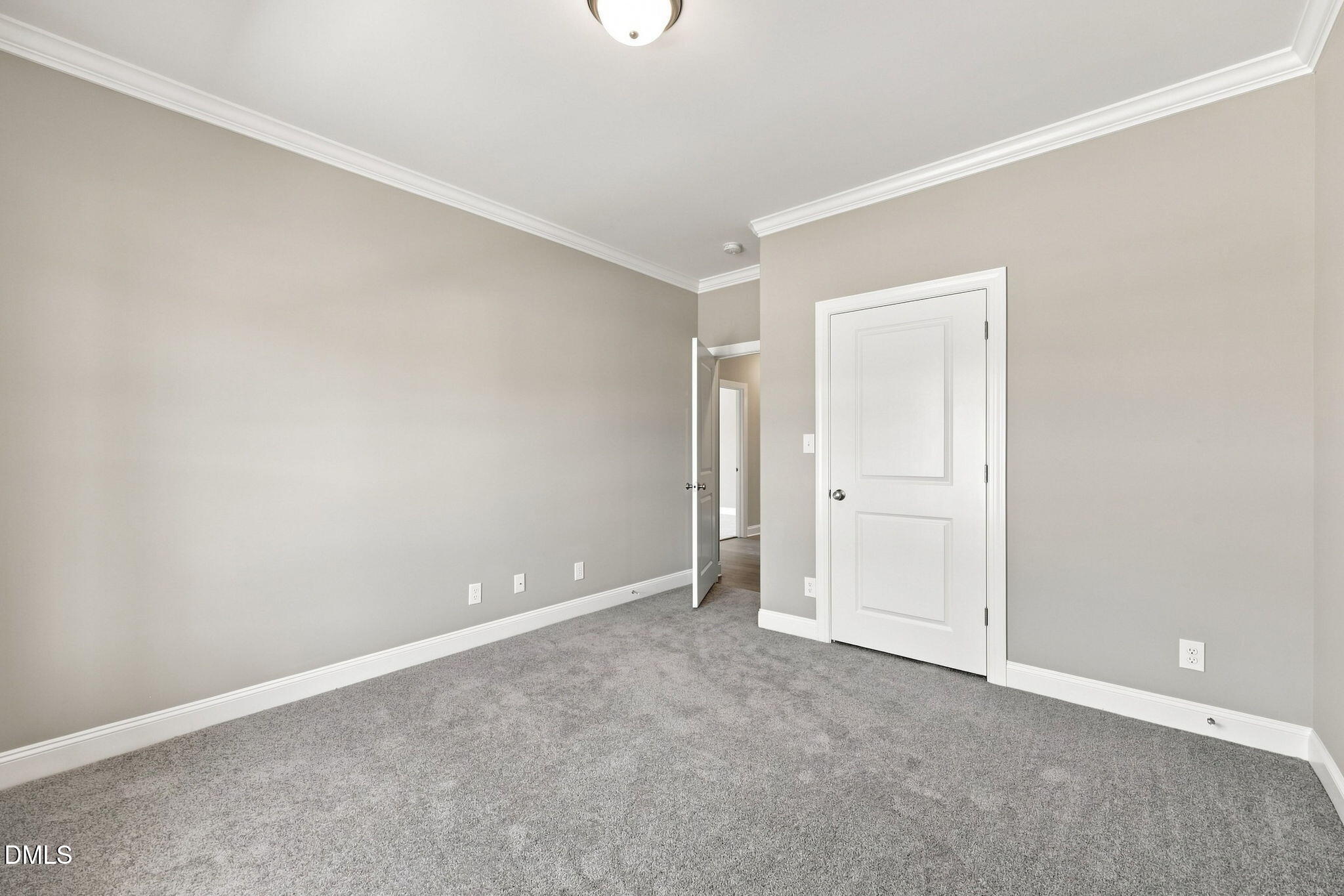 2363 Whelen Drive Property Photo 18