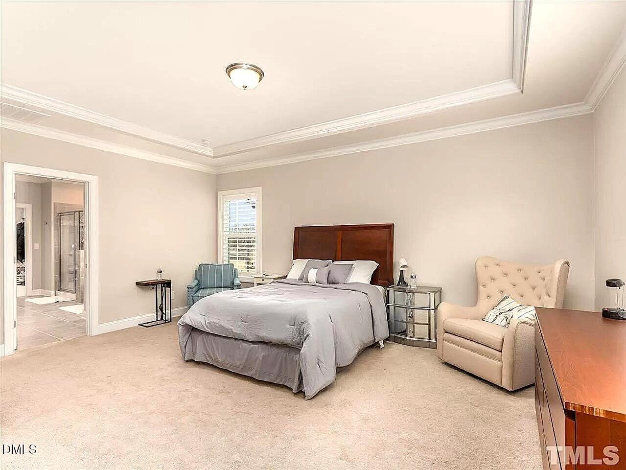 120 Filigree Way Property Photo 4