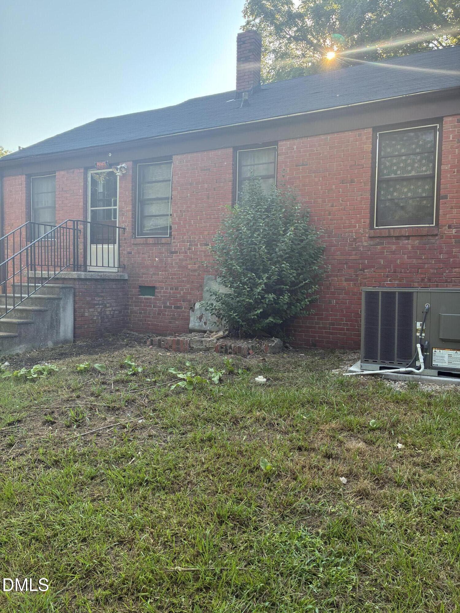 108 Lumpkin Street Property Photo 2