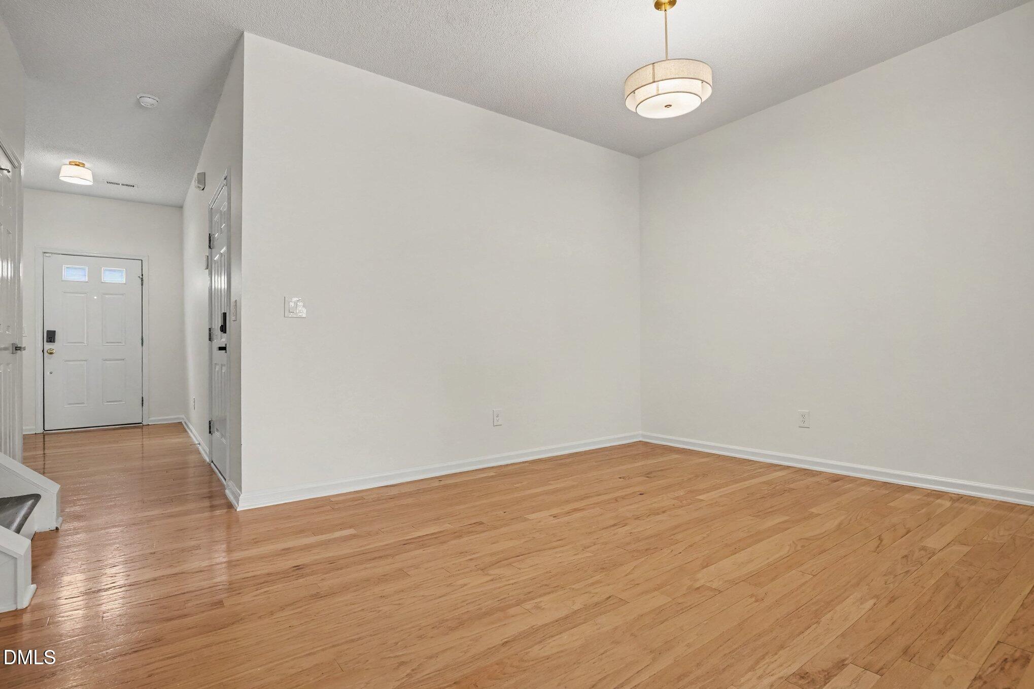 6527 Rossford Lane Property Photo 4