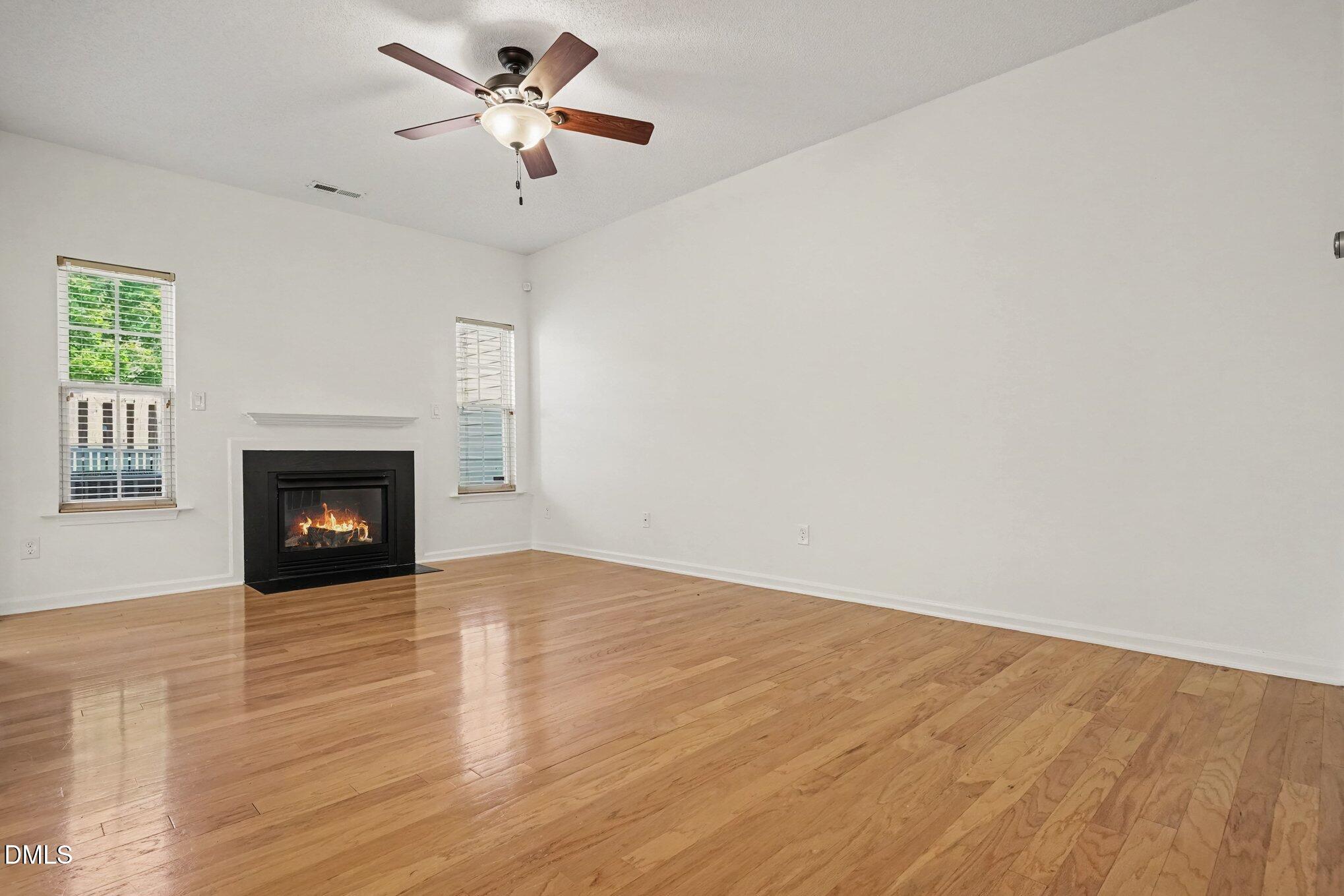 6527 Rossford Lane Property Photo 6