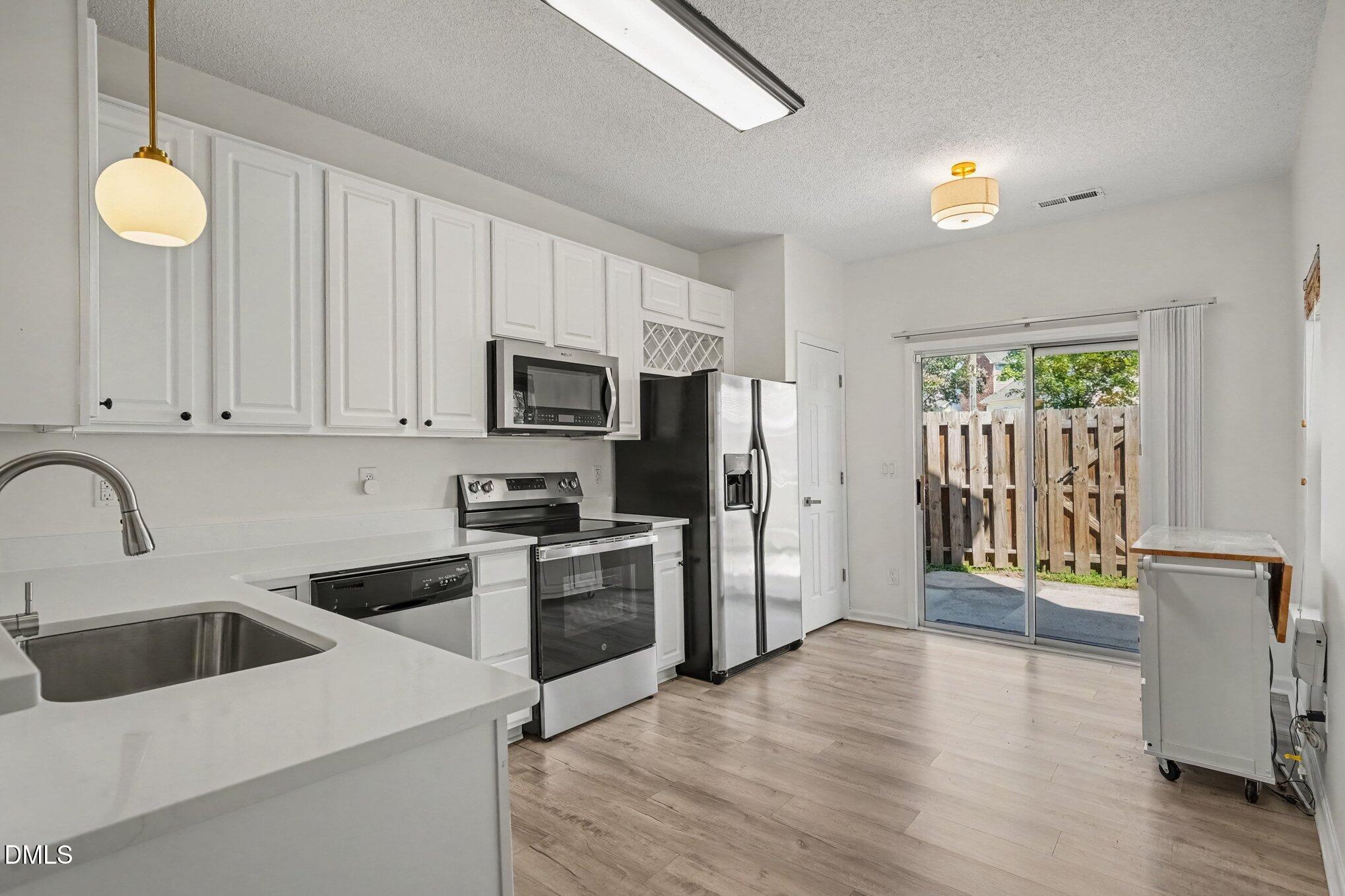 6527 Rossford Lane Property Photo 13