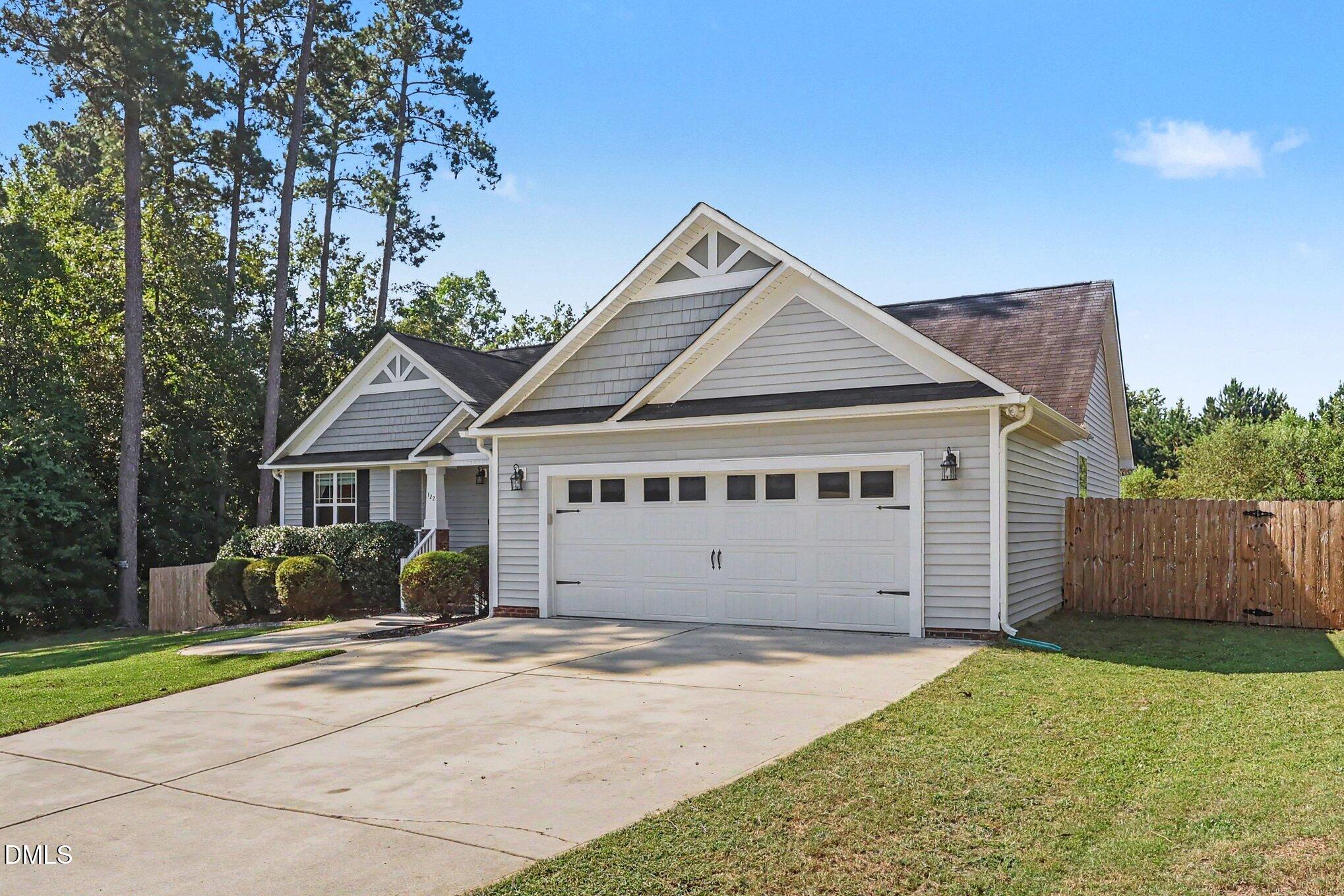 122 Shetland Lane Property Photo 3