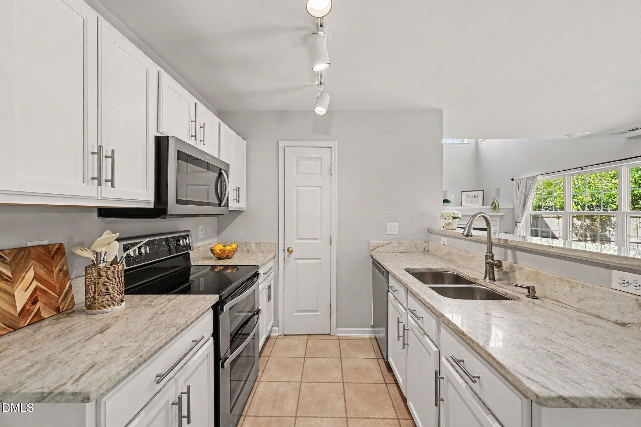 1207 Orchard Oriole Lane Property Photo 12