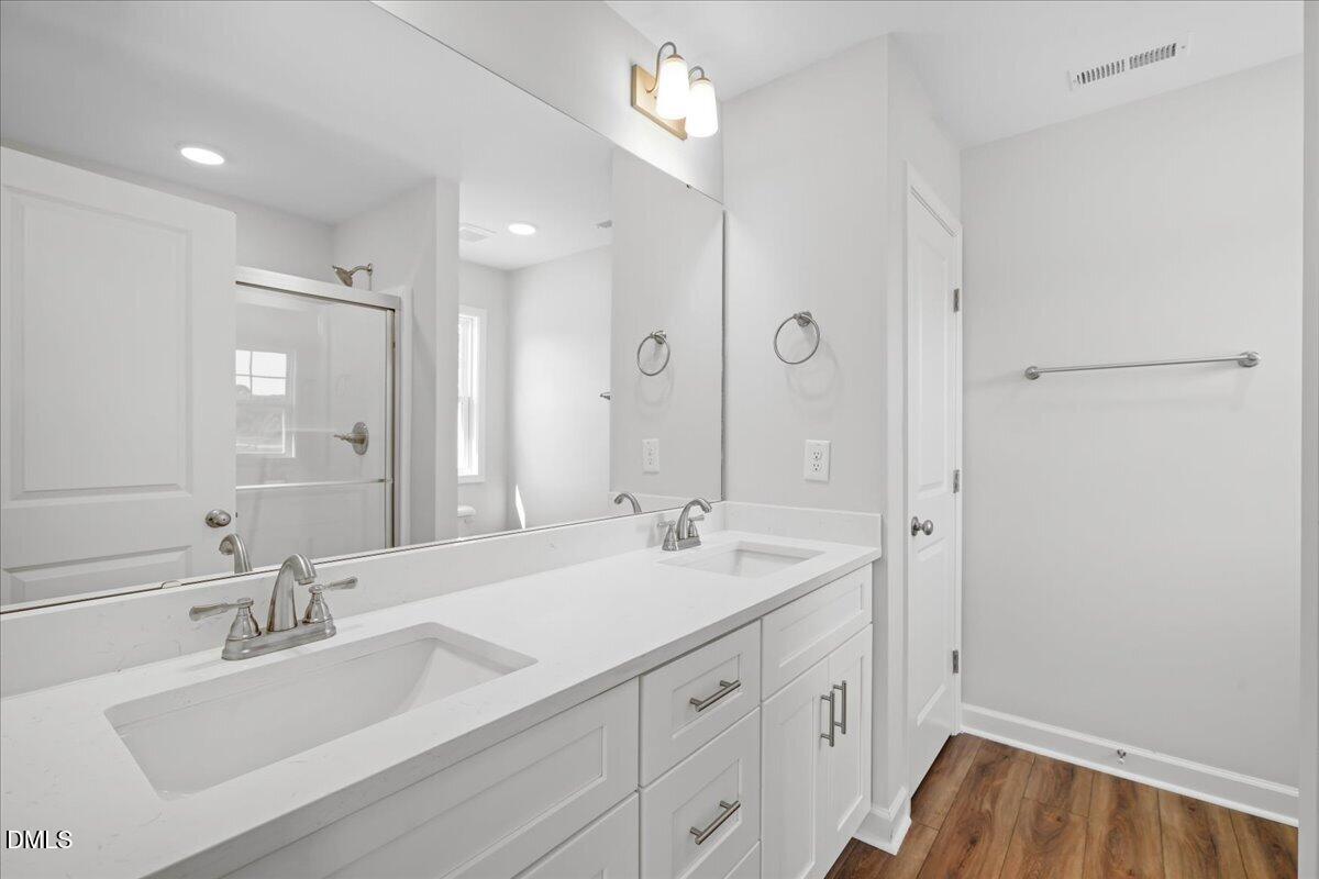 314 E Howard Street Property Photo 20