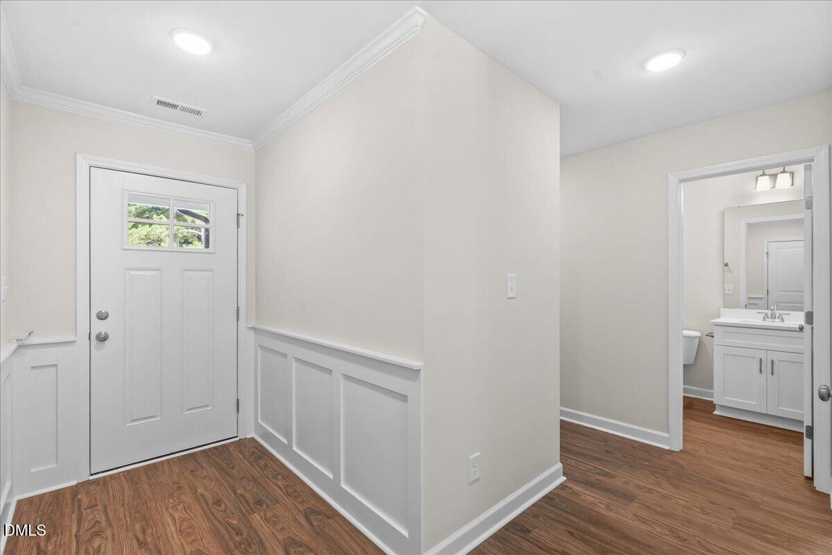 312 E Howard Street Property Photo 25