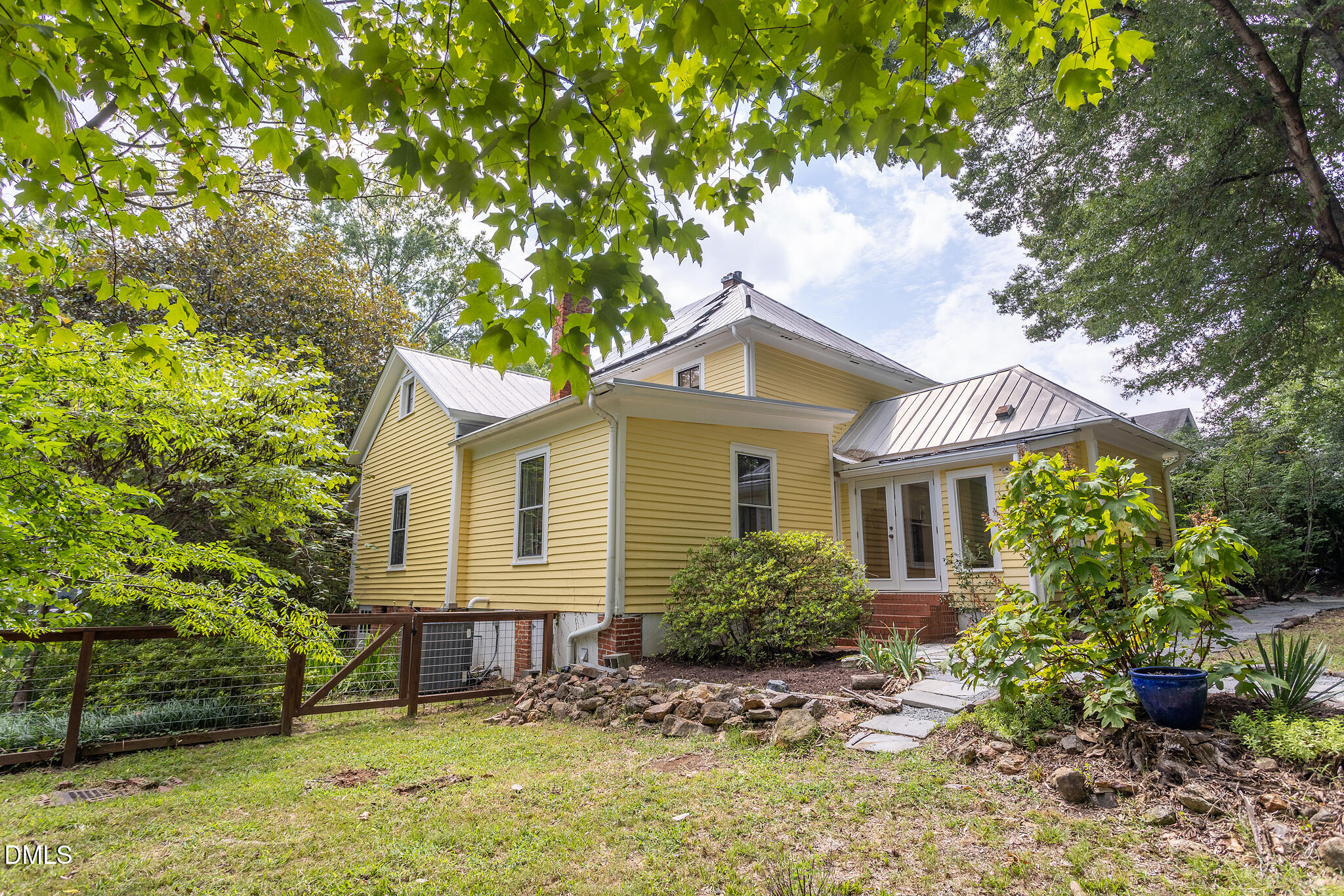 309 Edward Street Property Photo 44