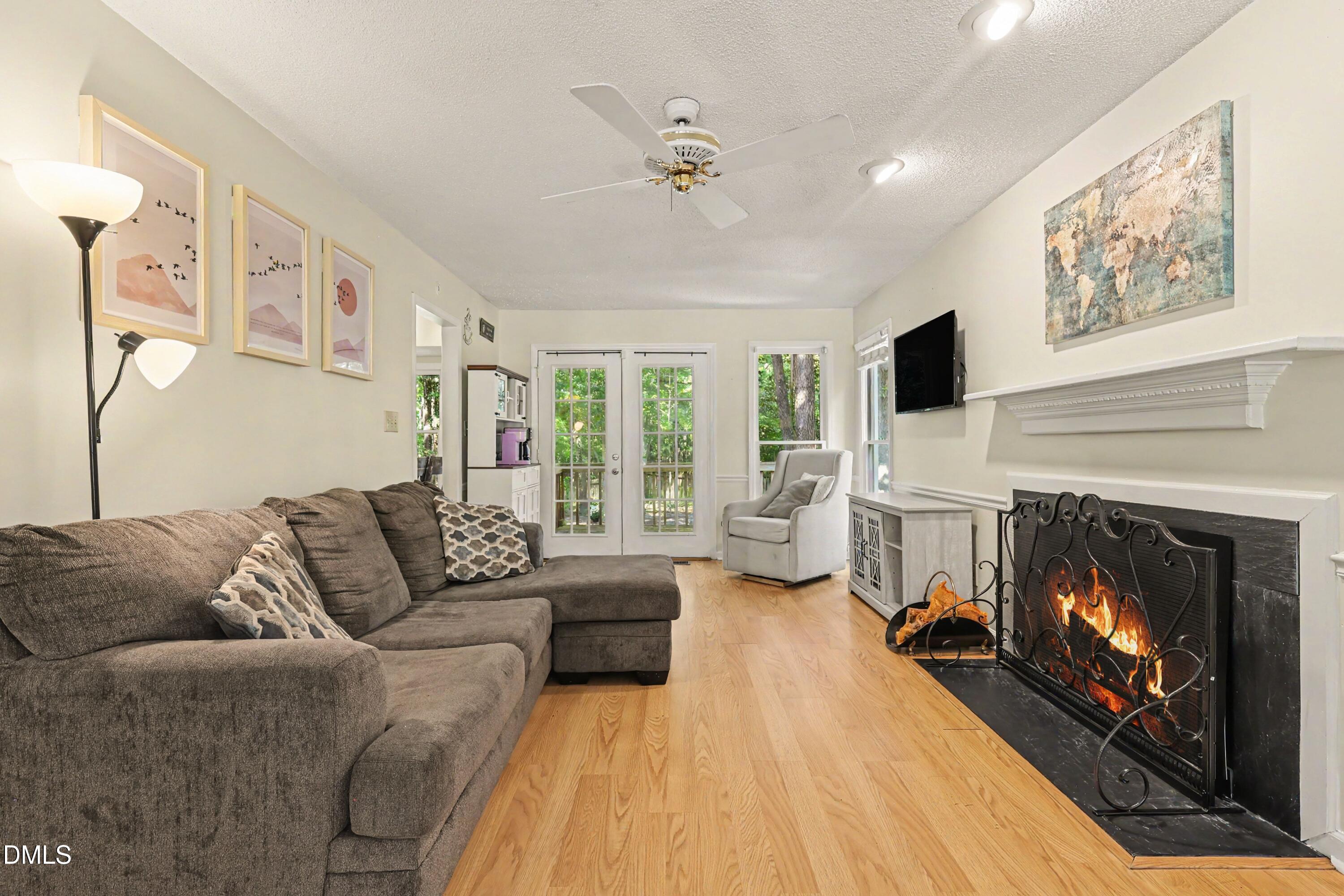 4605 Ellsmere Lane Property Photo 4