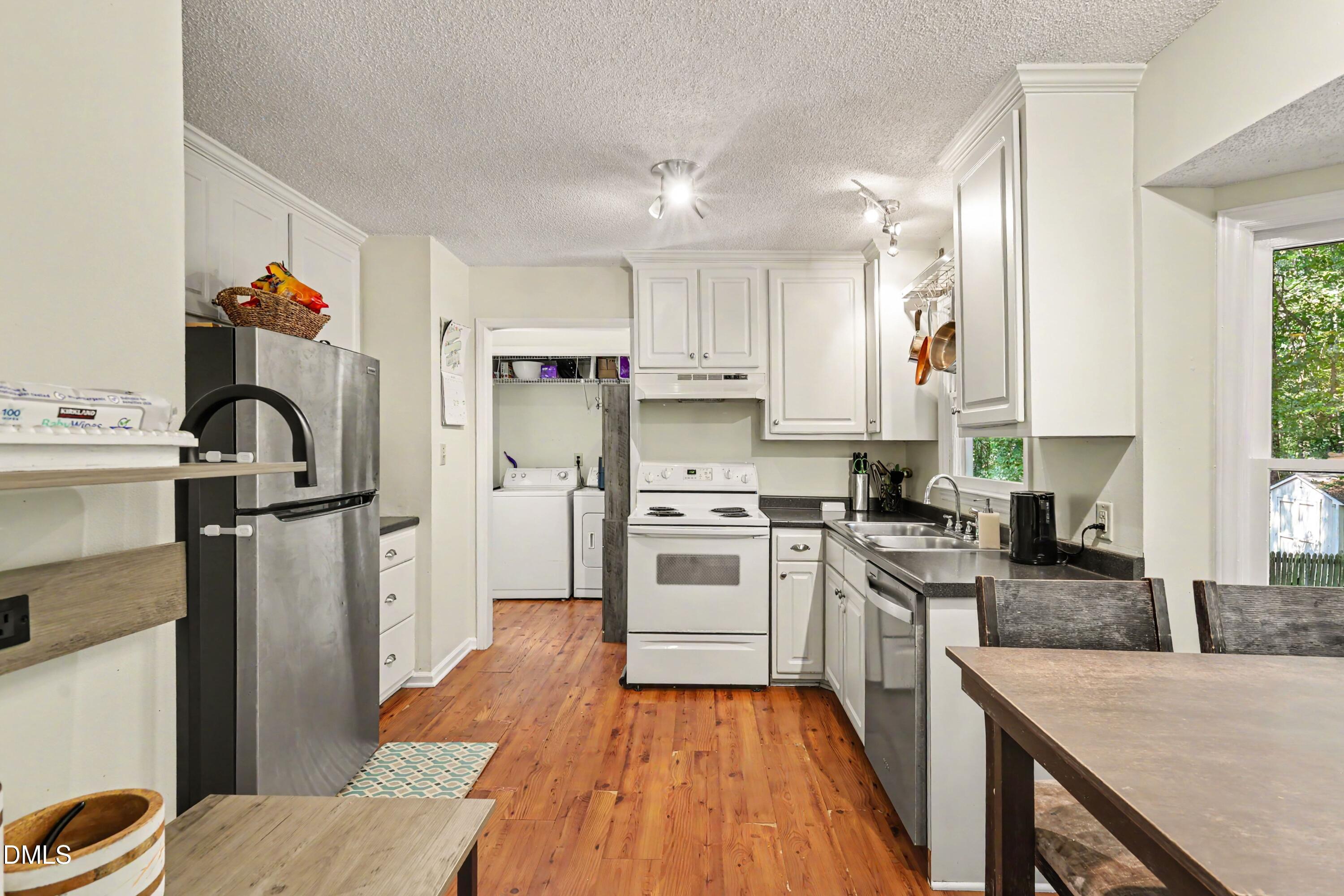 4605 Ellsmere Lane Property Photo 8