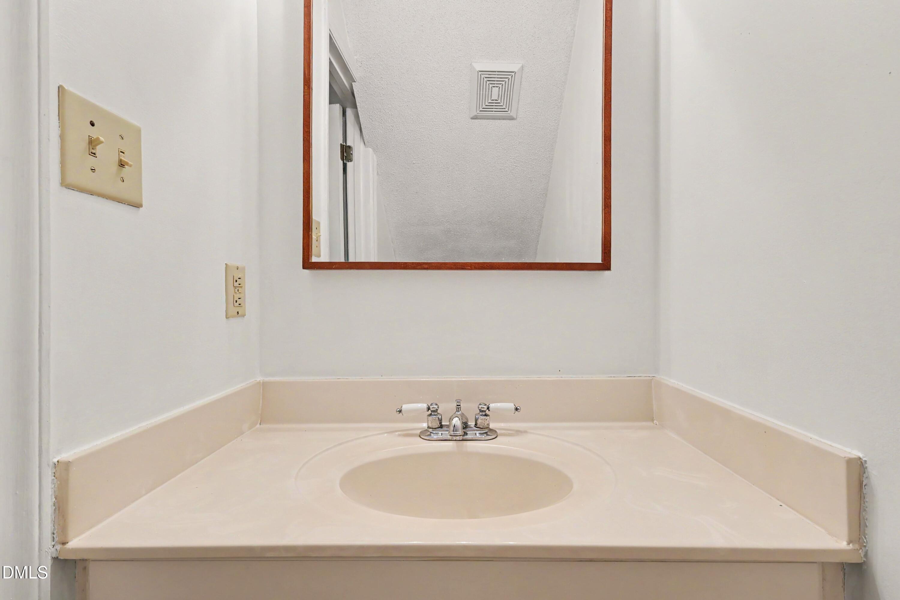 4605 Ellsmere Lane Property Photo 23