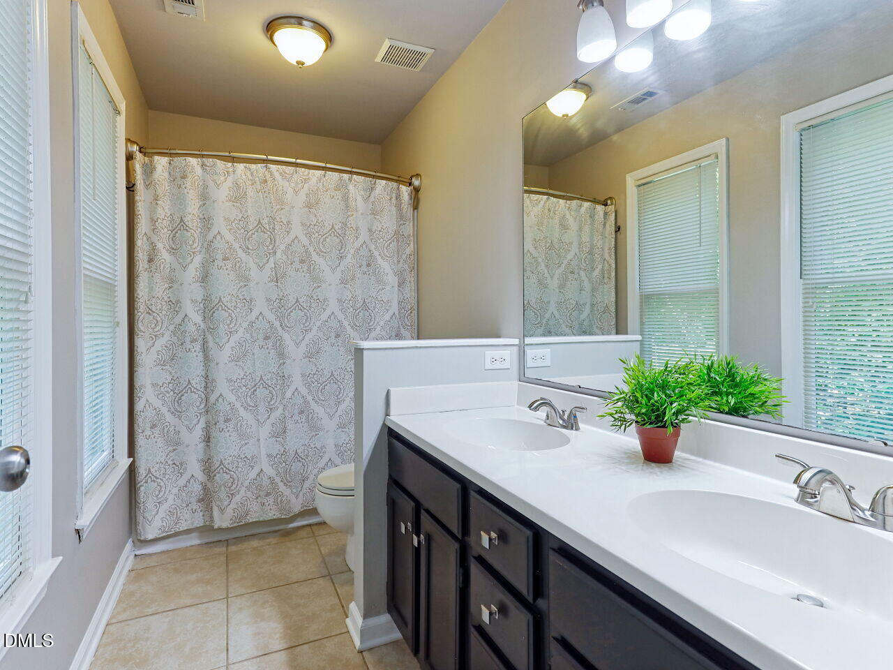 117 Abingdon Court Property Photo 15
