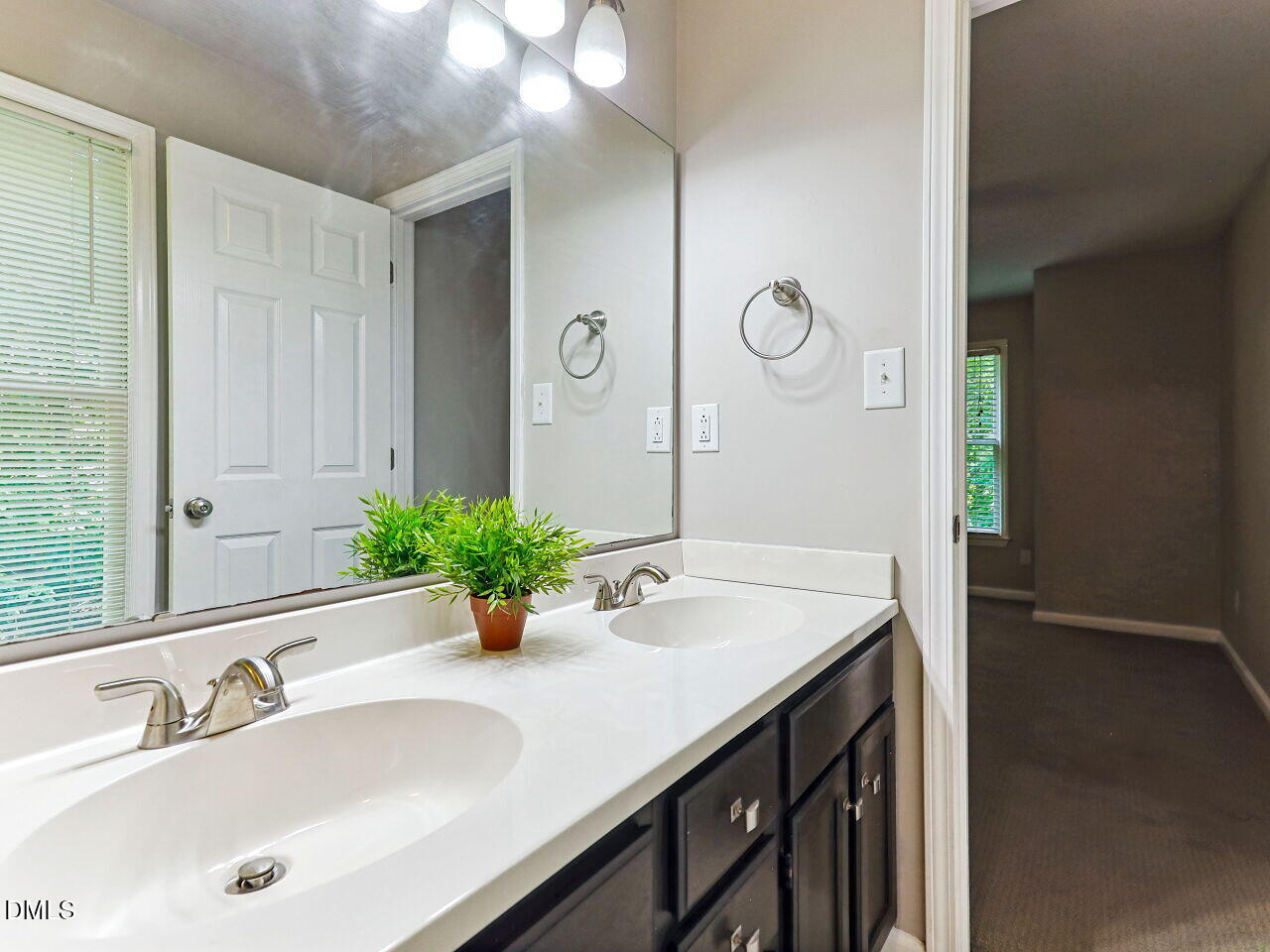 117 Abingdon Court Property Photo 17