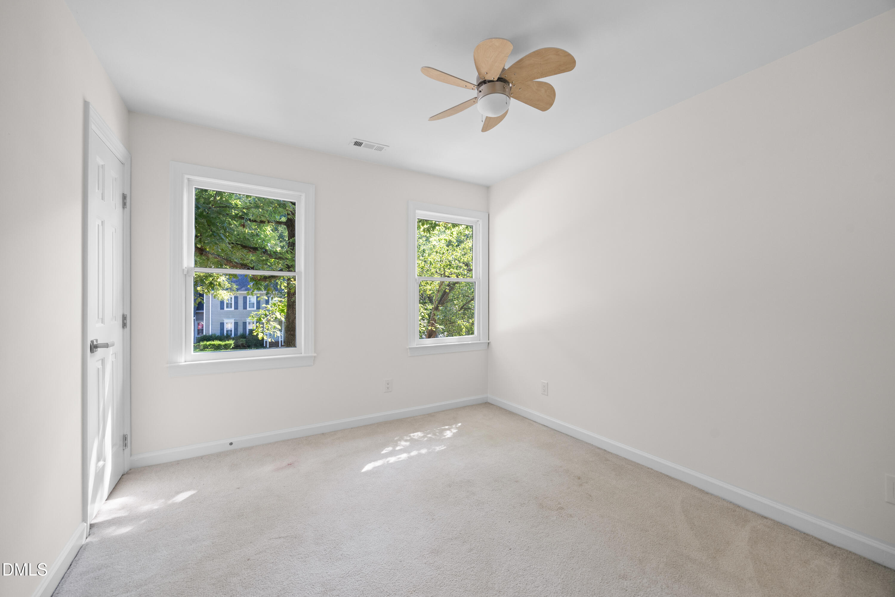 4904 Fortunes Ridge Drive Property Photo 29