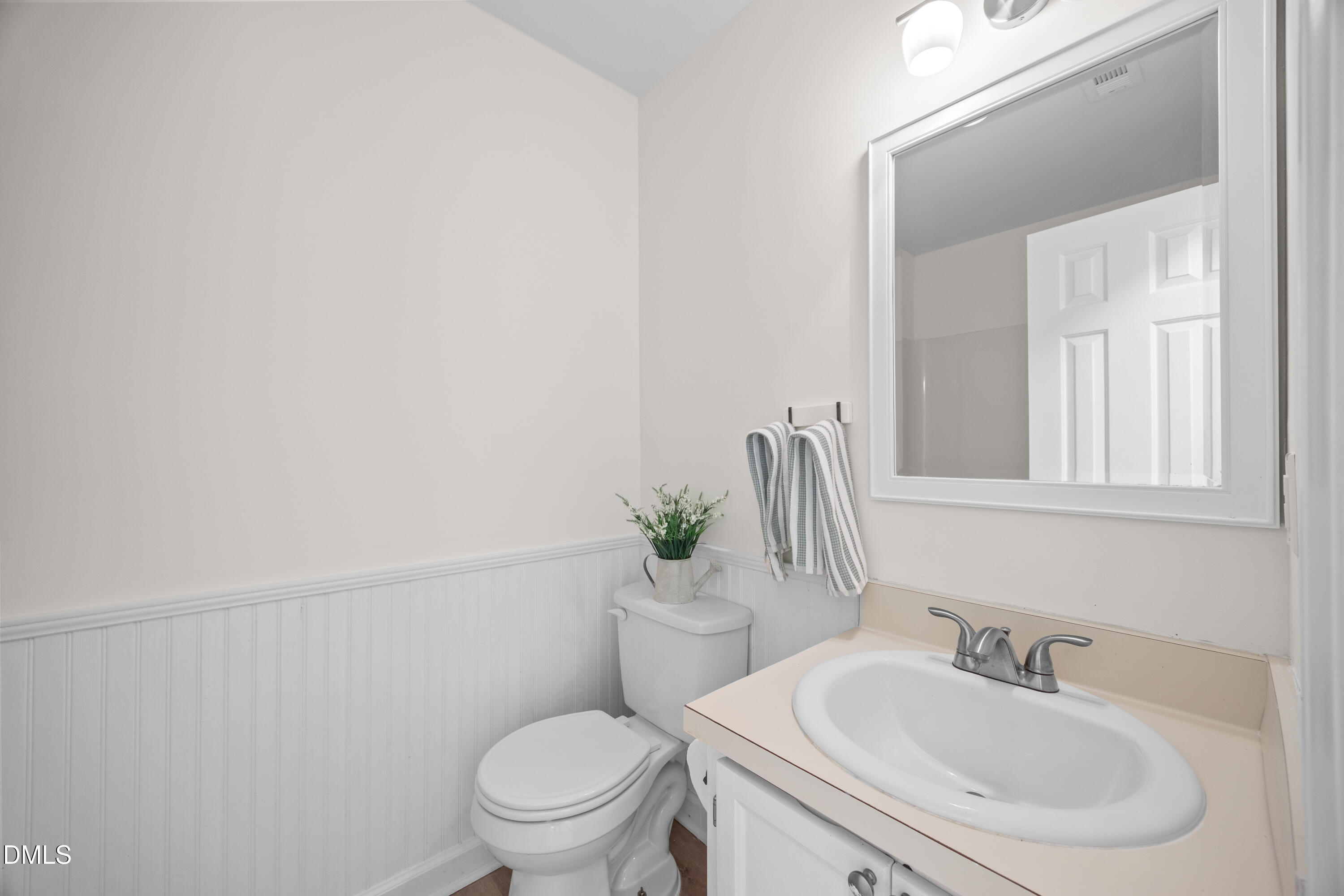4904 Fortunes Ridge Drive Property Photo 30