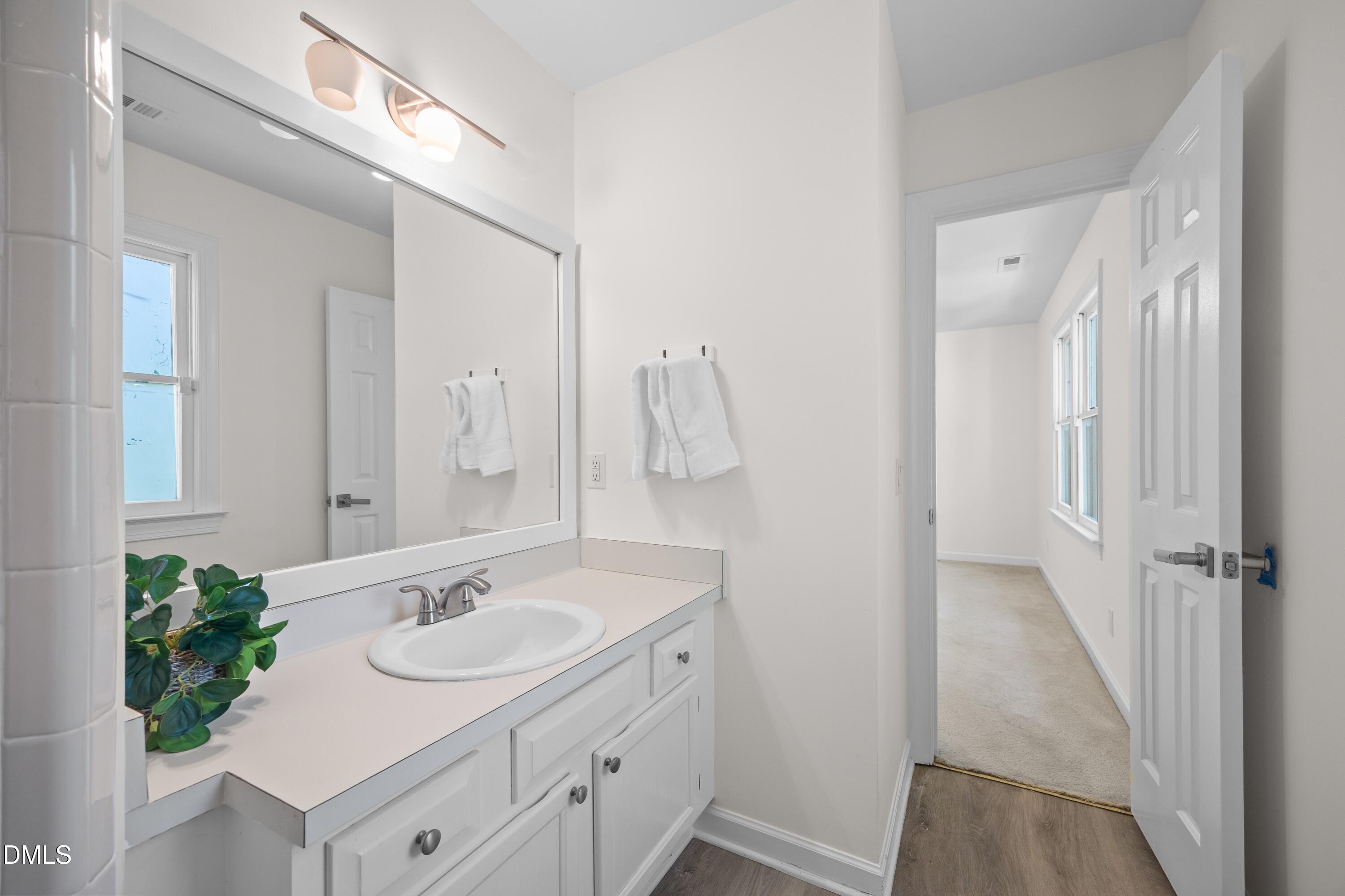 4904 Fortunes Ridge Drive Property Photo 36
