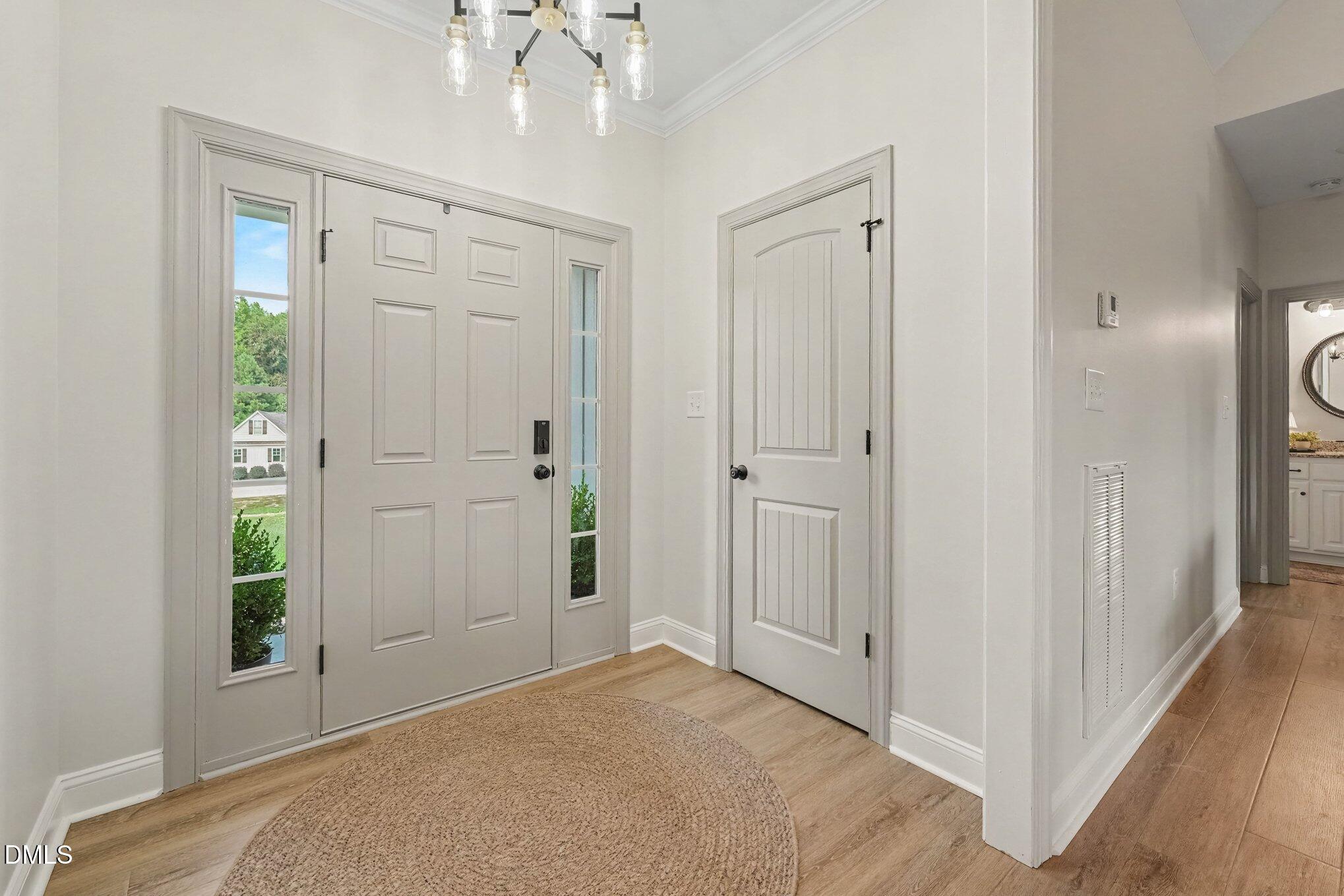 8714 Surrey Top Road Property Photo 4