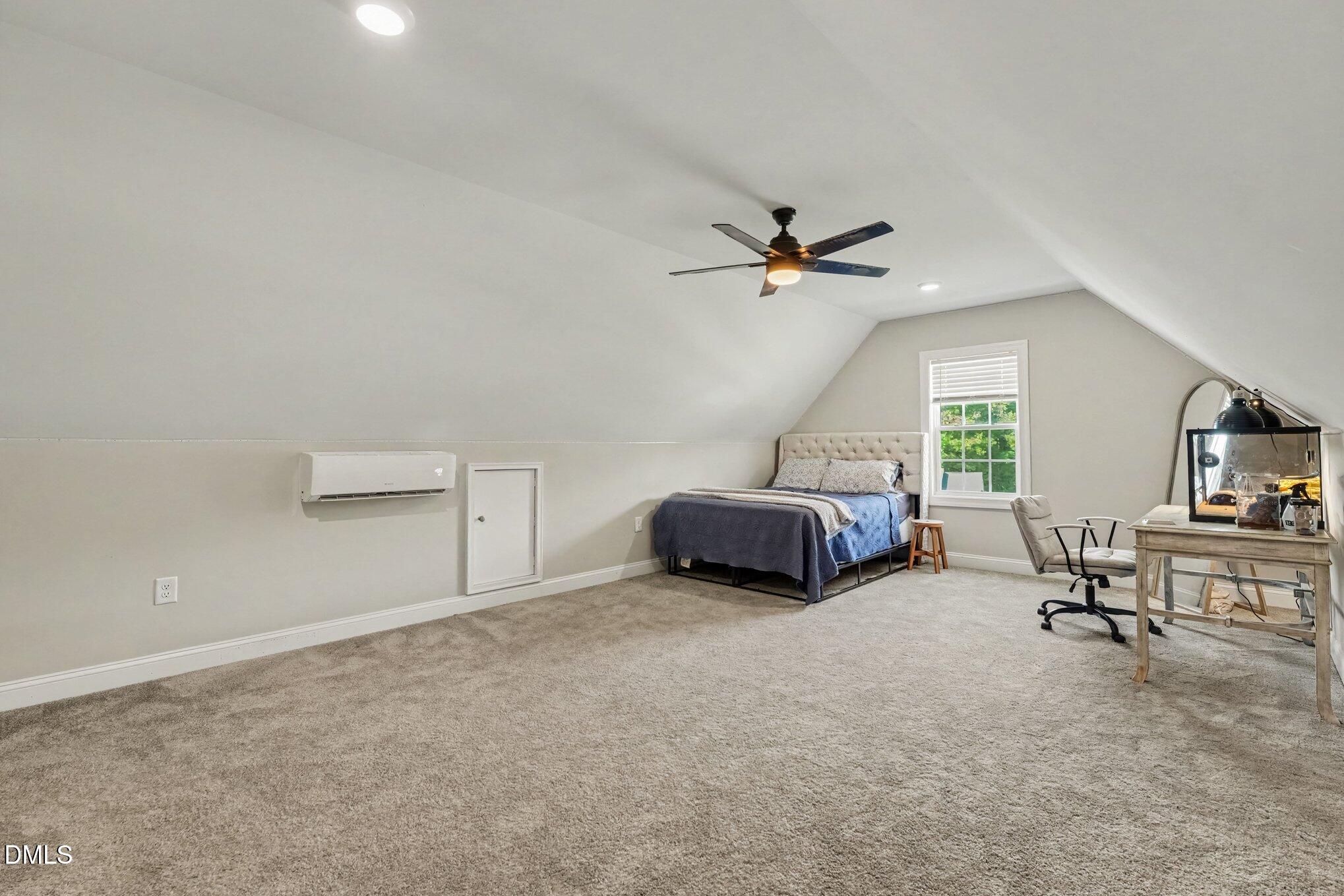 8714 Surrey Top Road Property Photo 18