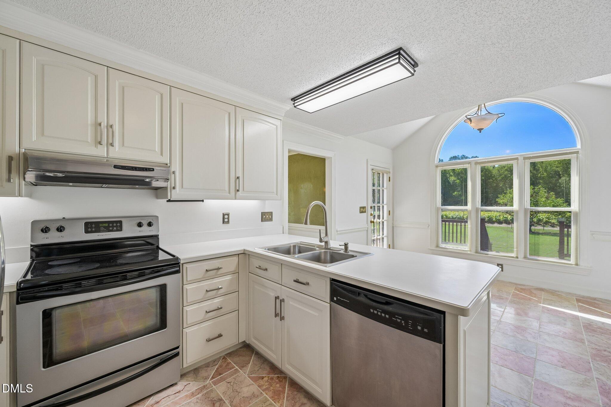 5755 Bruce Road Property Photo 10