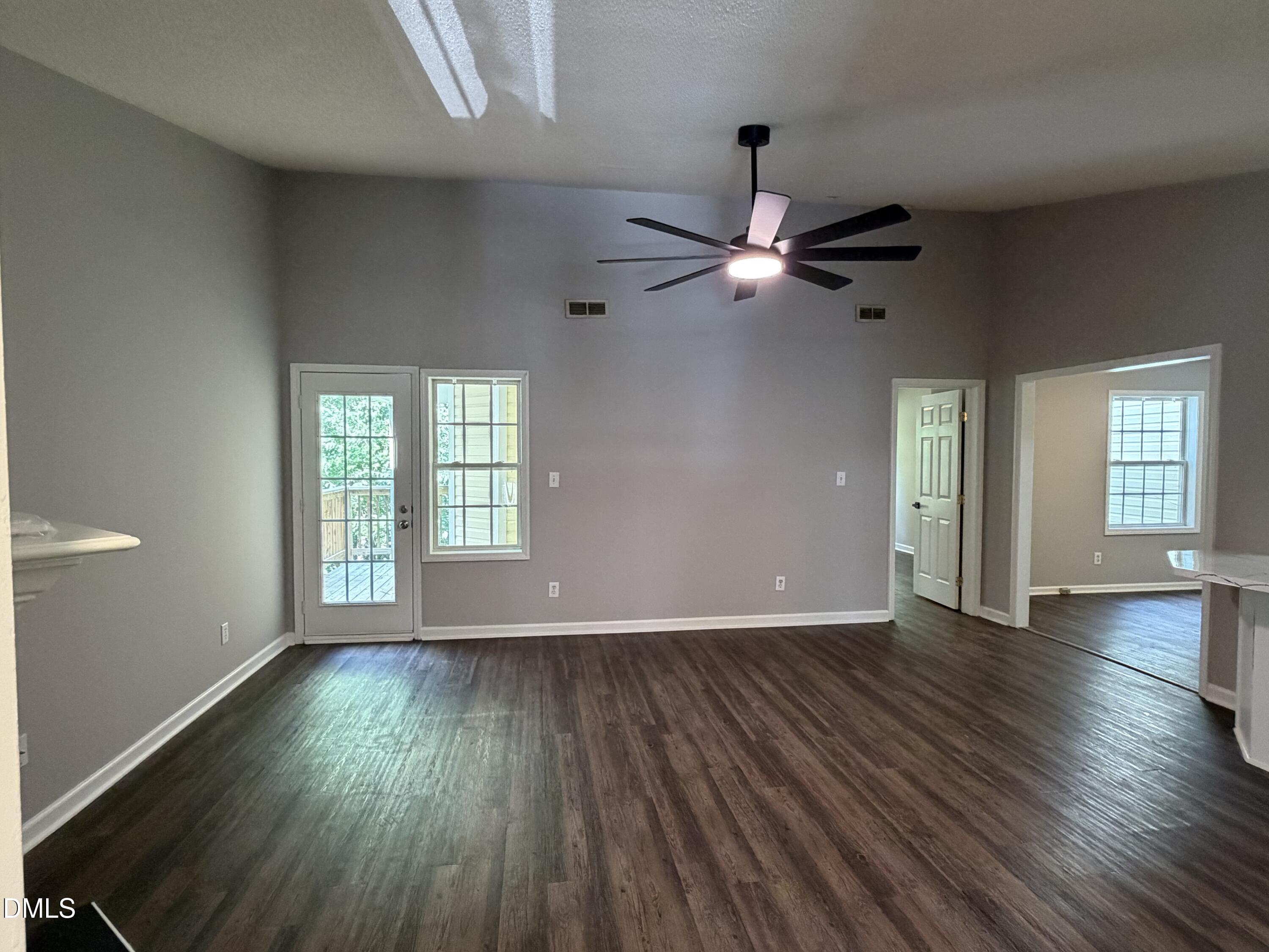 2201 Mountain Mist Court 302 Property Photo 3