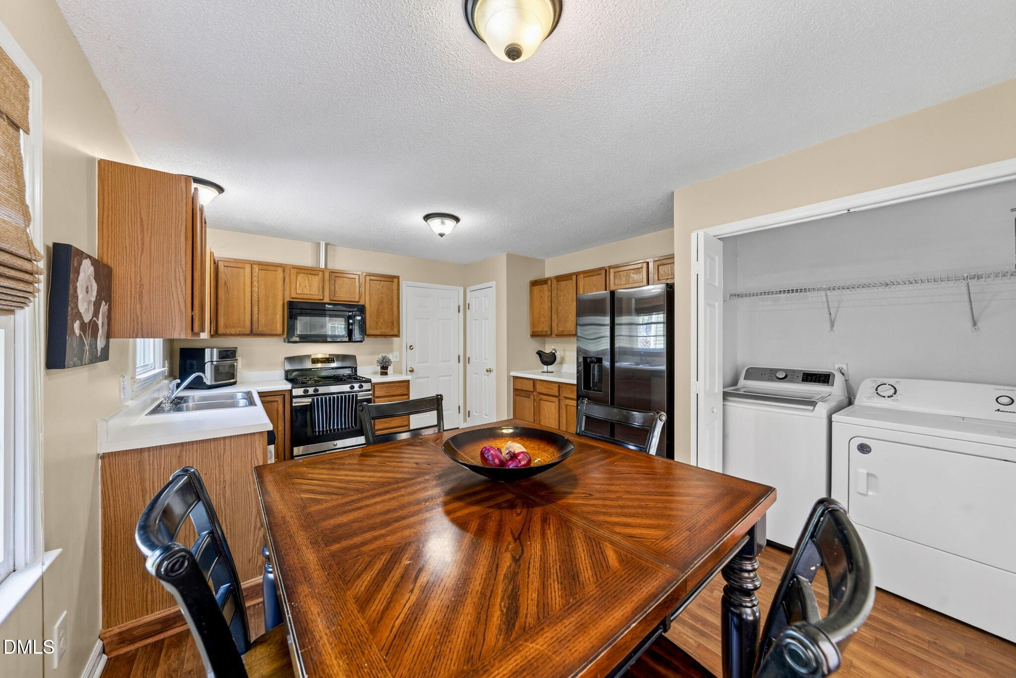4512 Lazyriver Drive Property Photo 26