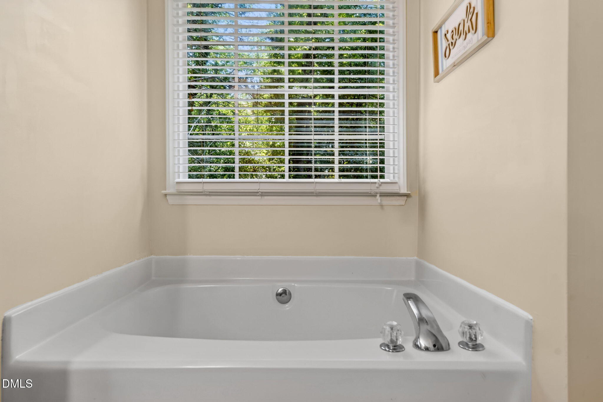 4512 Lazyriver Drive Property Photo 31