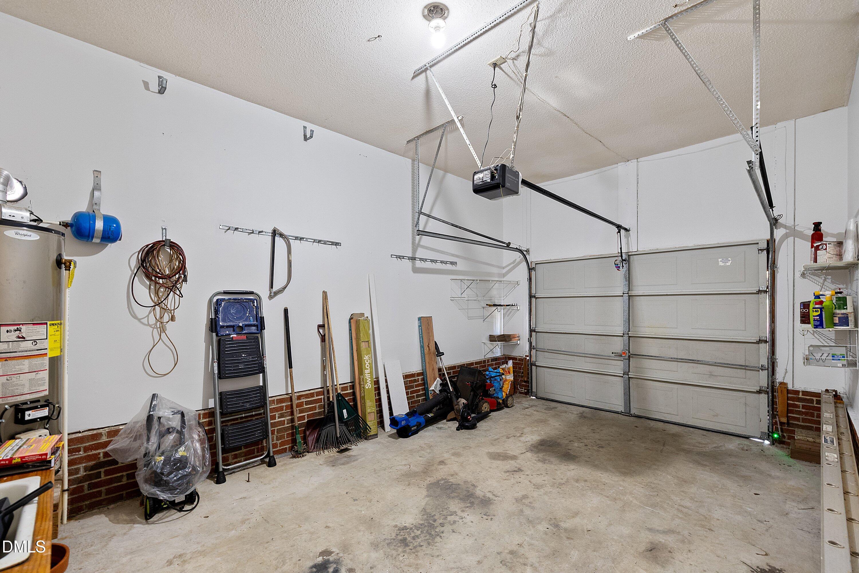 101 Gatepost Lane Property Photo 28