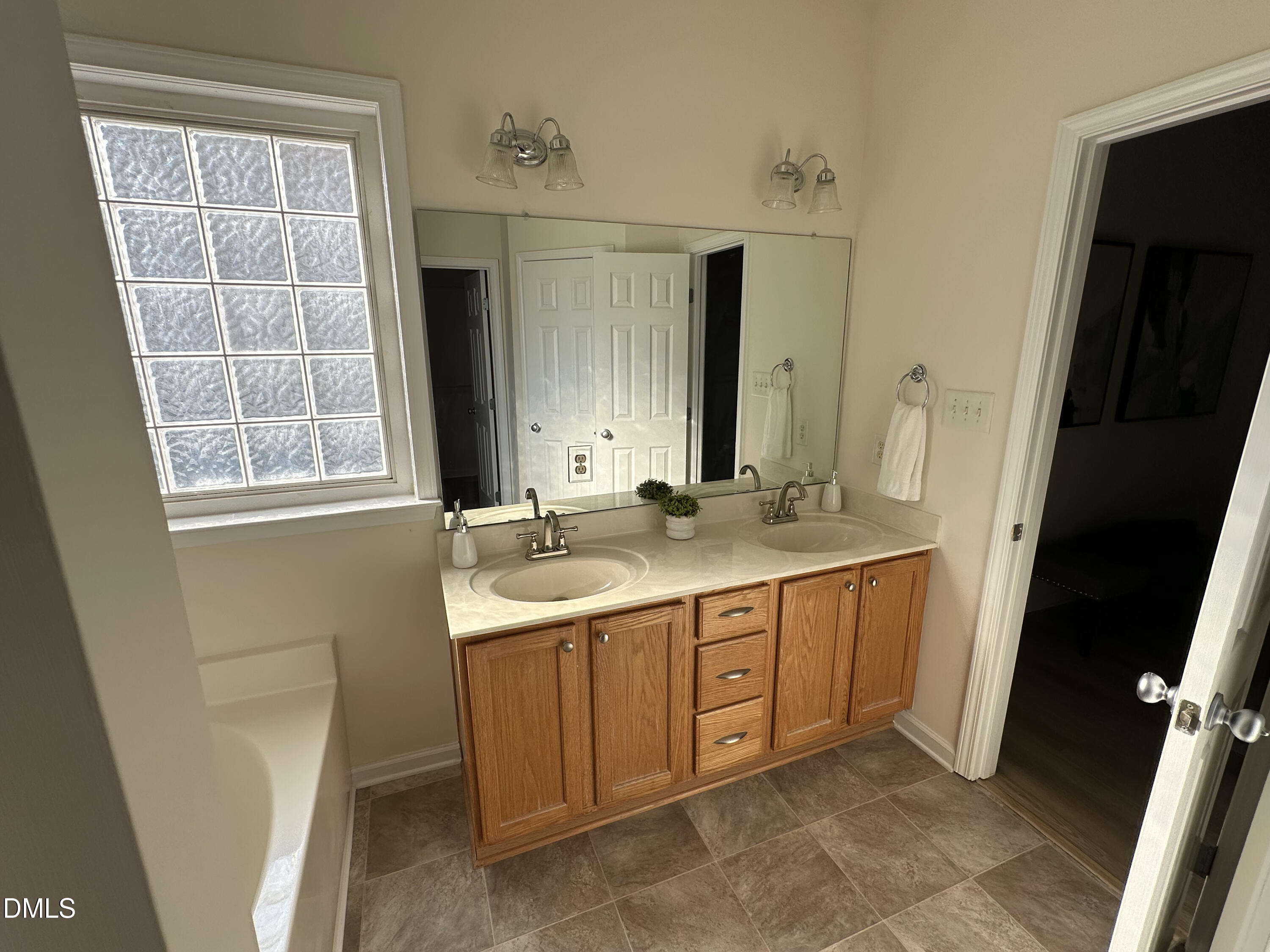 4741 Landover Dale Drive Property Photo 21
