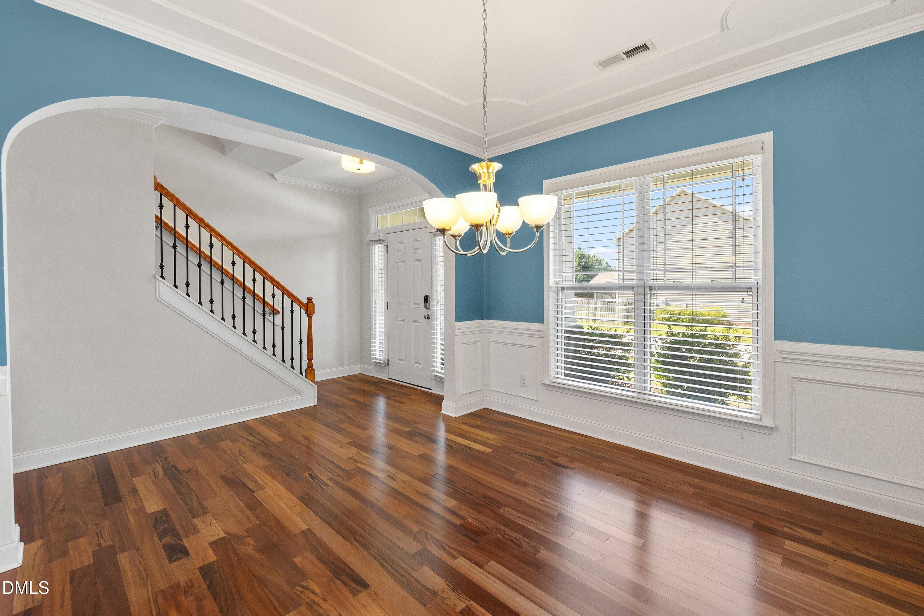 6201 Hirondelle Court Property Photo 7