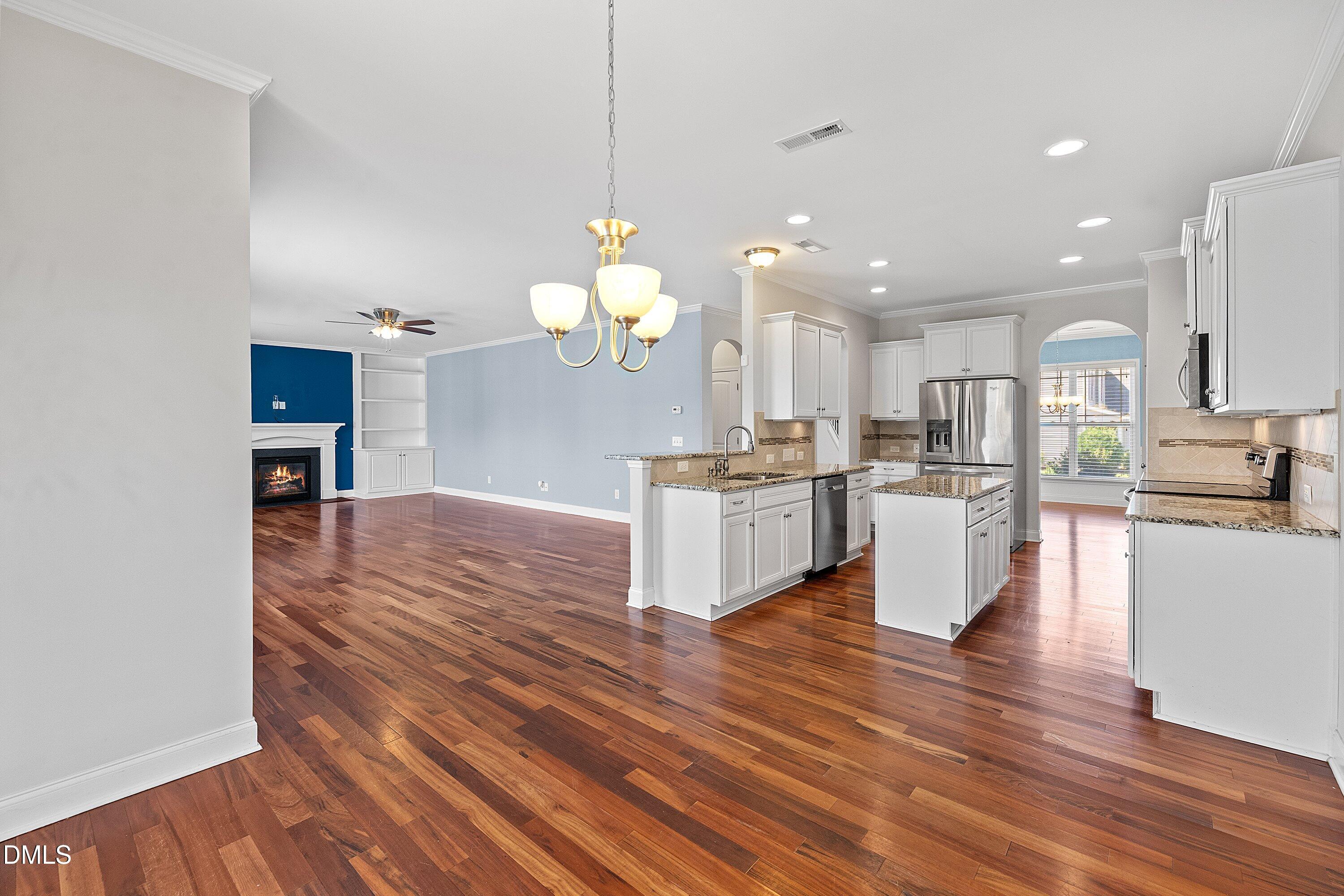 6201 Hirondelle Court Property Photo 13