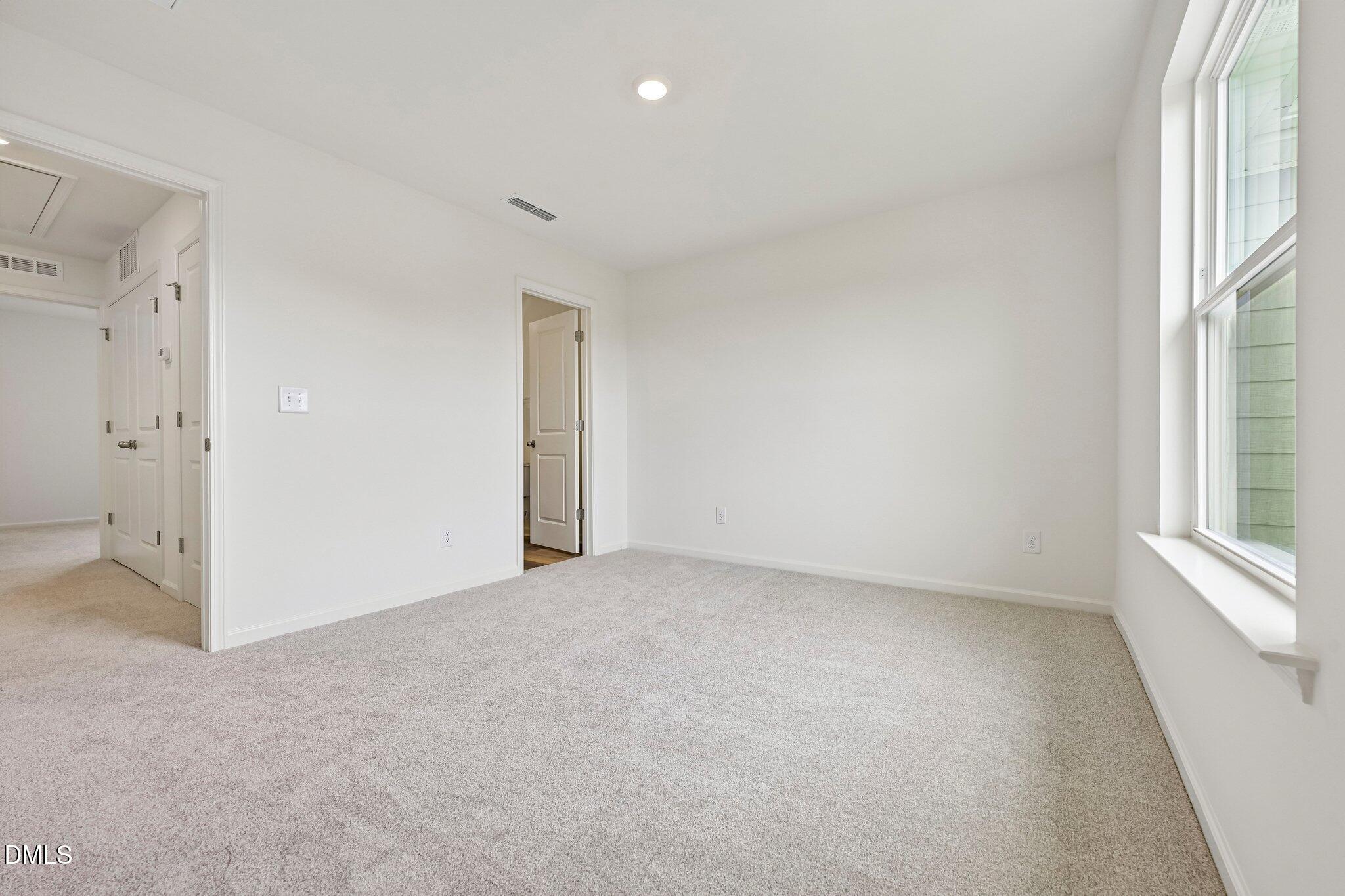 2020 Oakdale Drive Property Photo 14