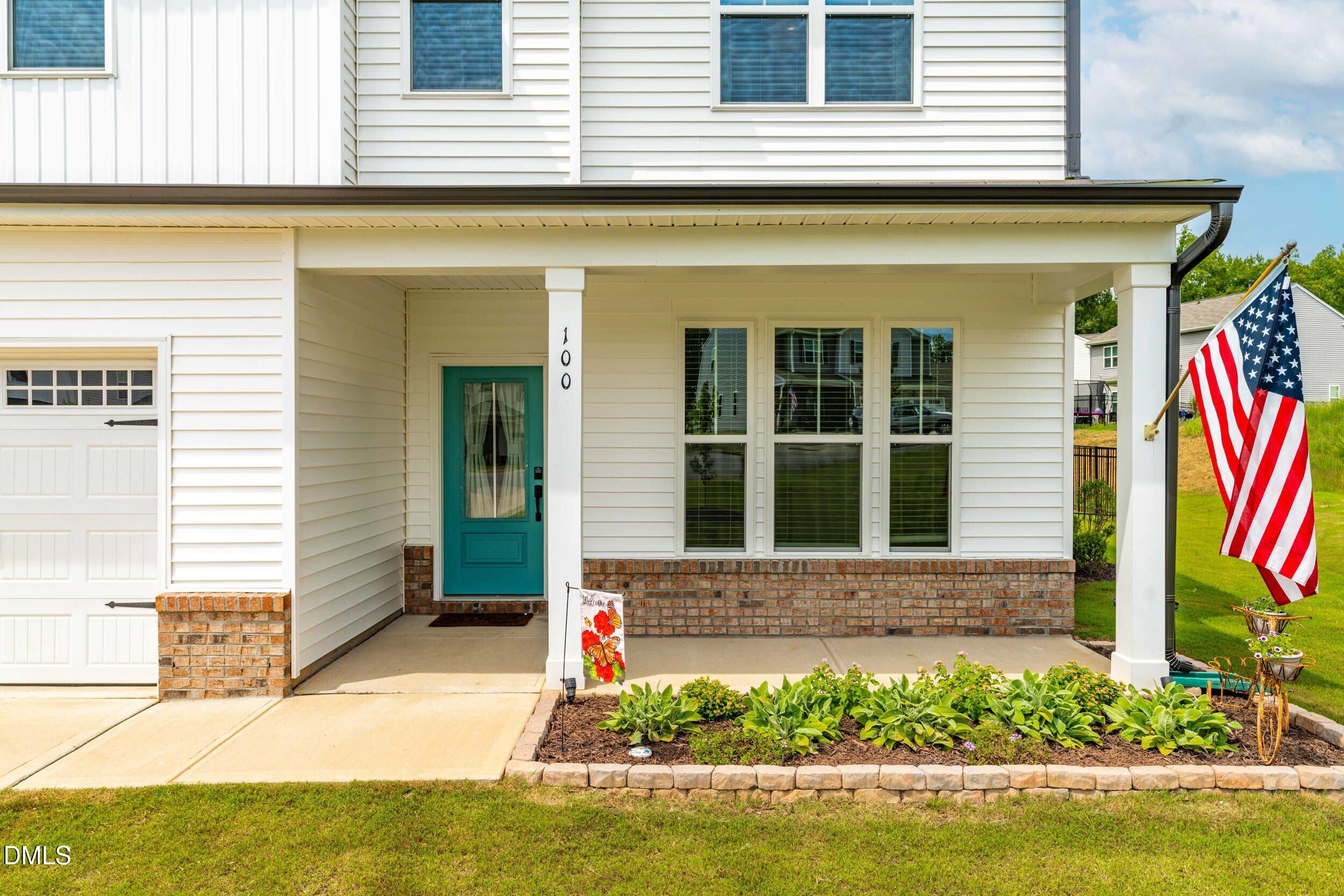 100 Capanne Court Property Photo 4