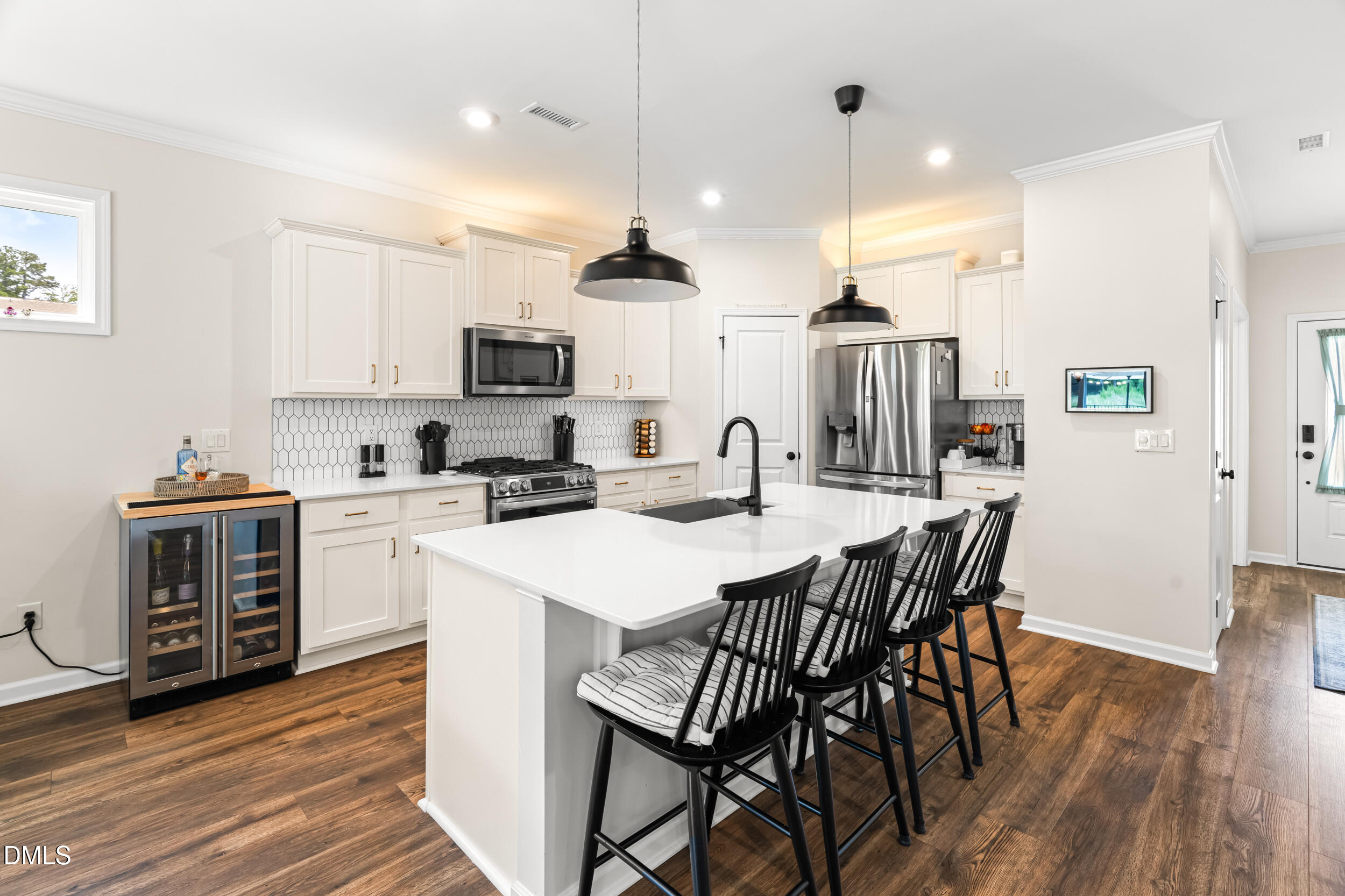 100 Capanne Court Property Photo 8