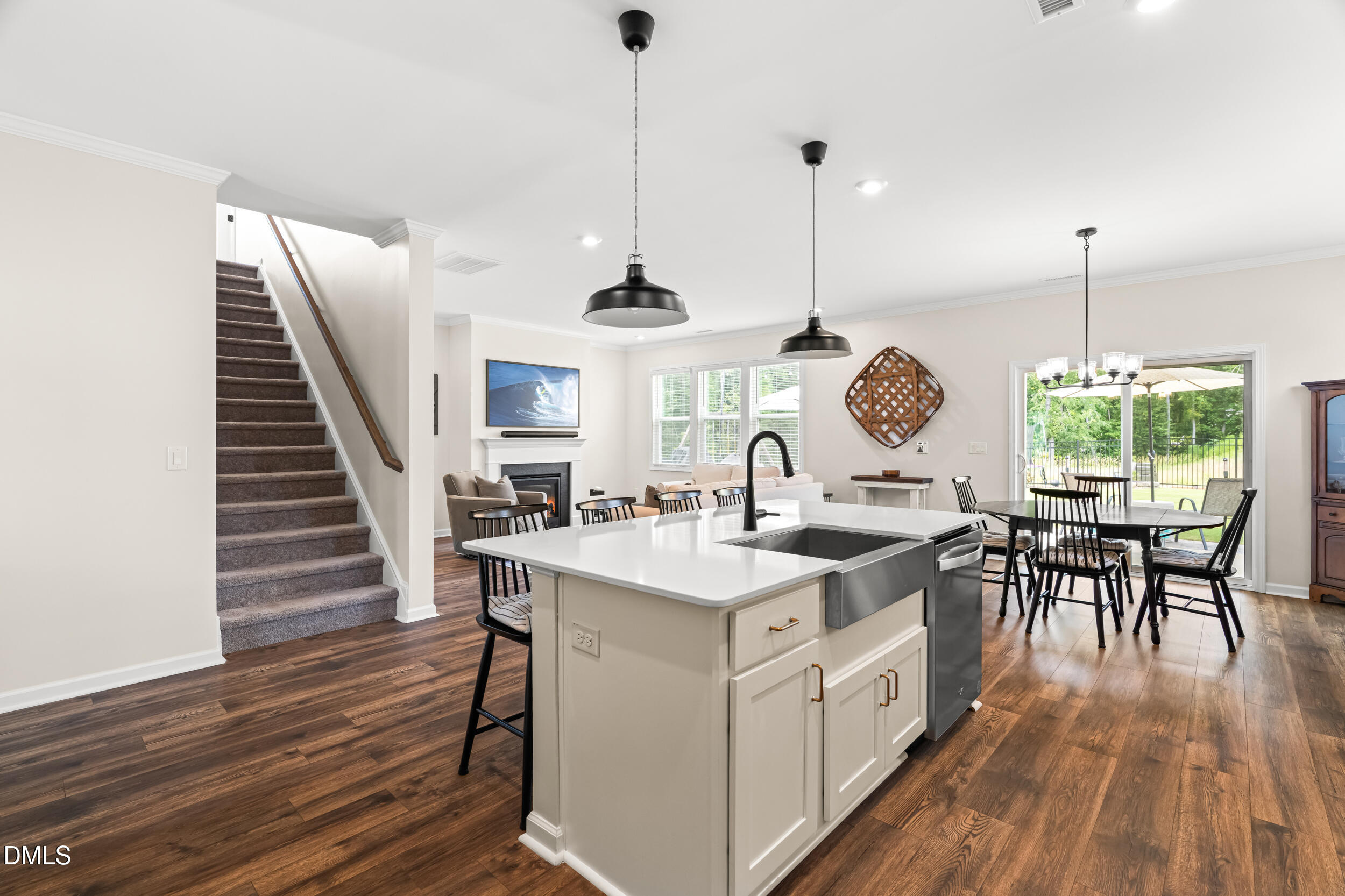 100 Capanne Court Property Photo 11