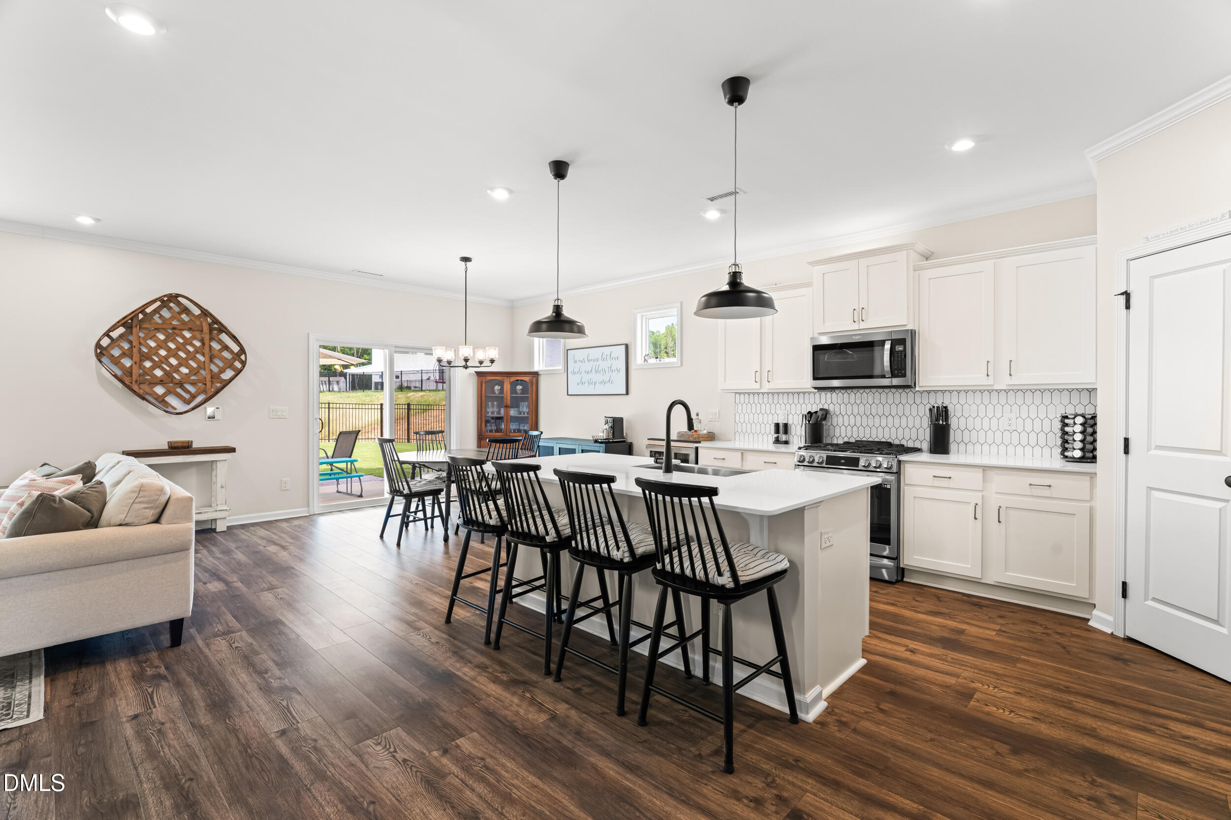 100 Capanne Court Property Photo 13