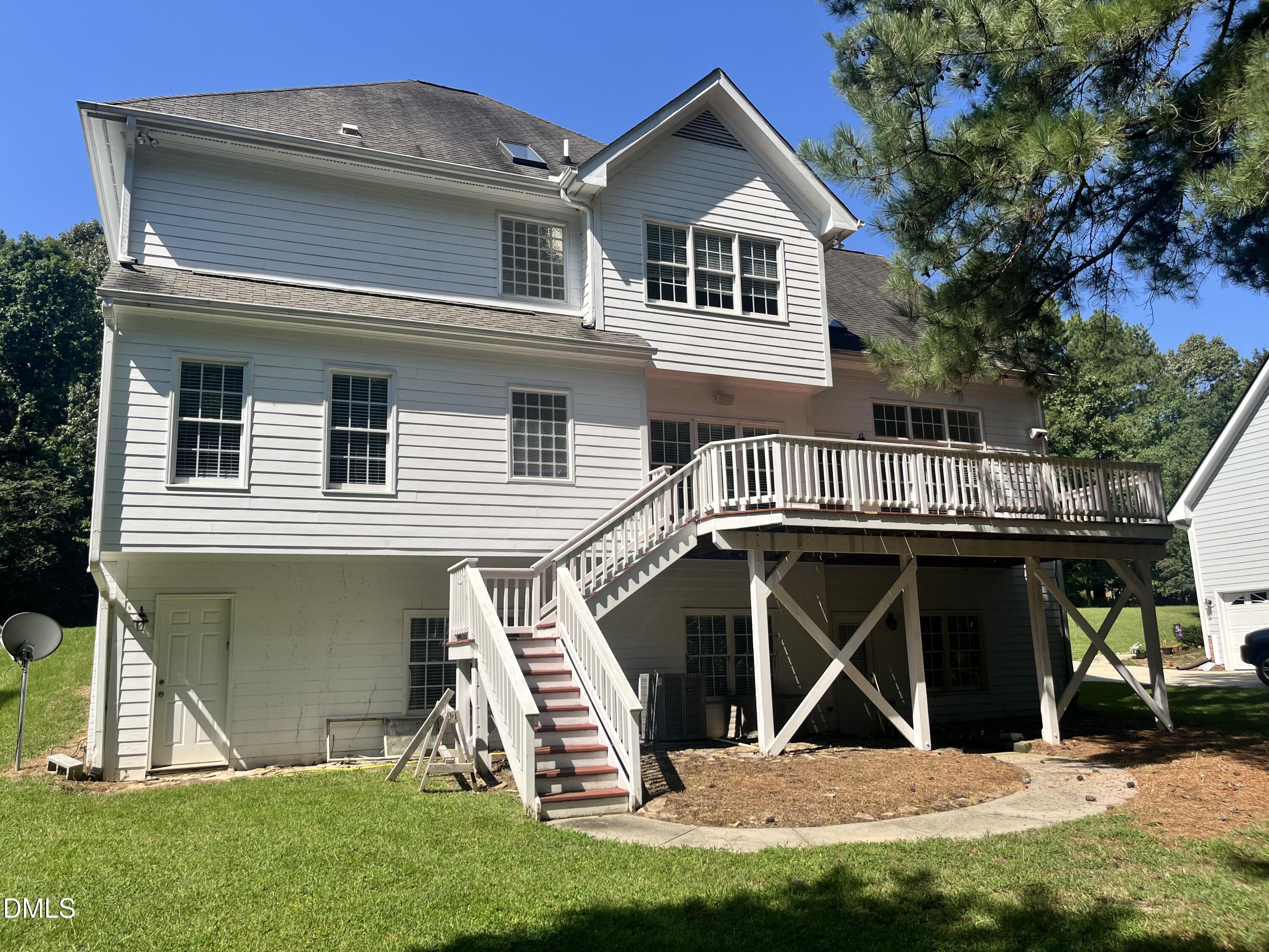 206 Wendover Lane Property Photo 3