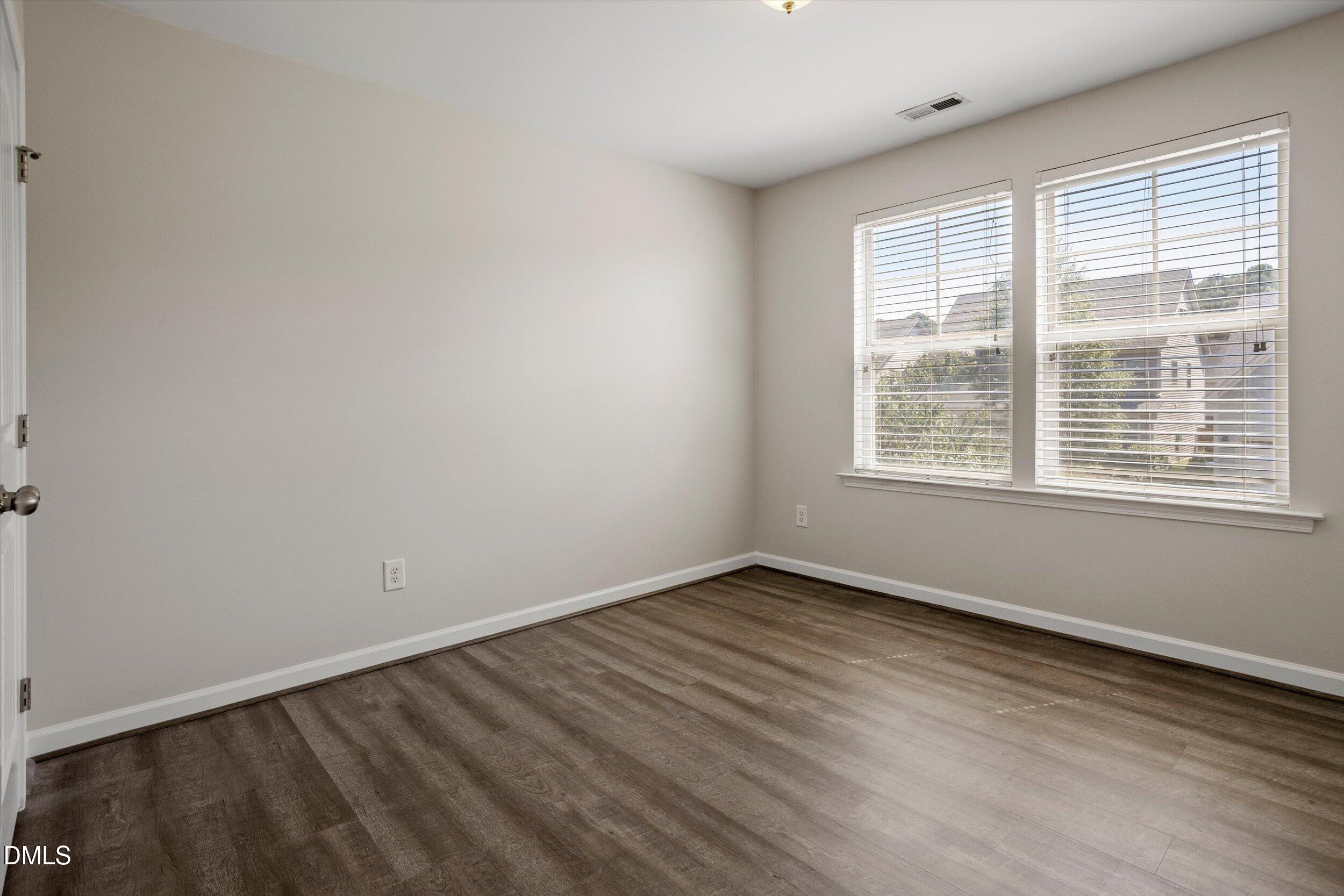 1033 Laredo Lane Property Photo 17