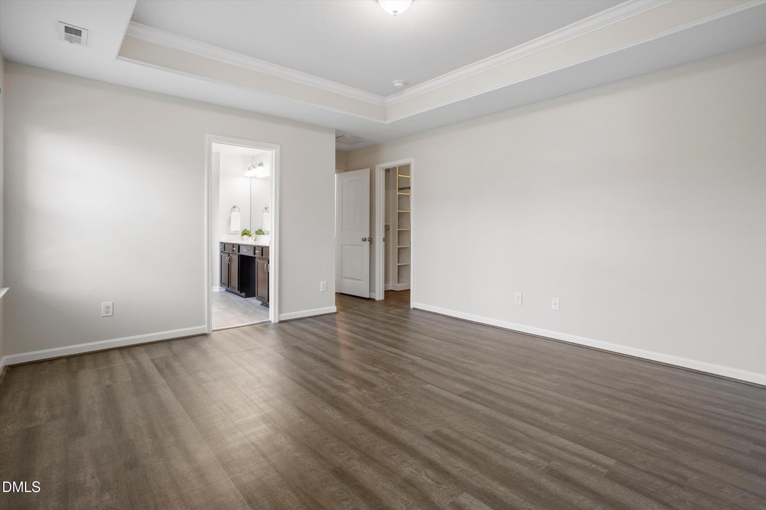 1033 Laredo Lane Property Photo 21
