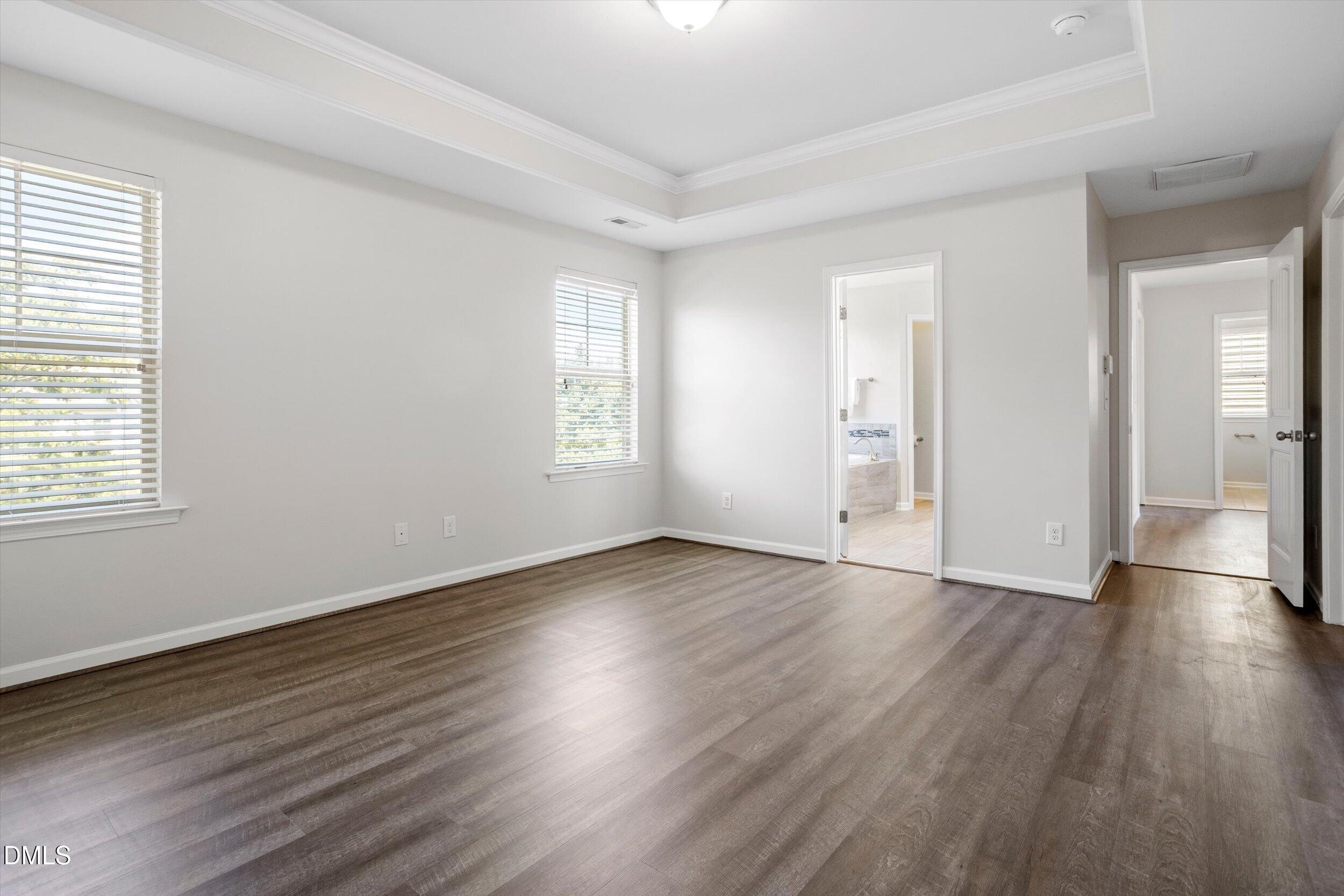 1033 Laredo Lane Property Photo 22
