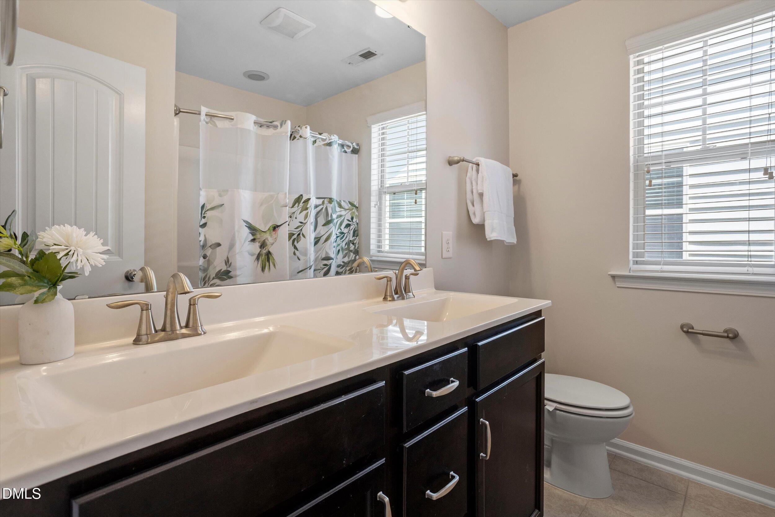 1033 Laredo Lane Property Photo 33